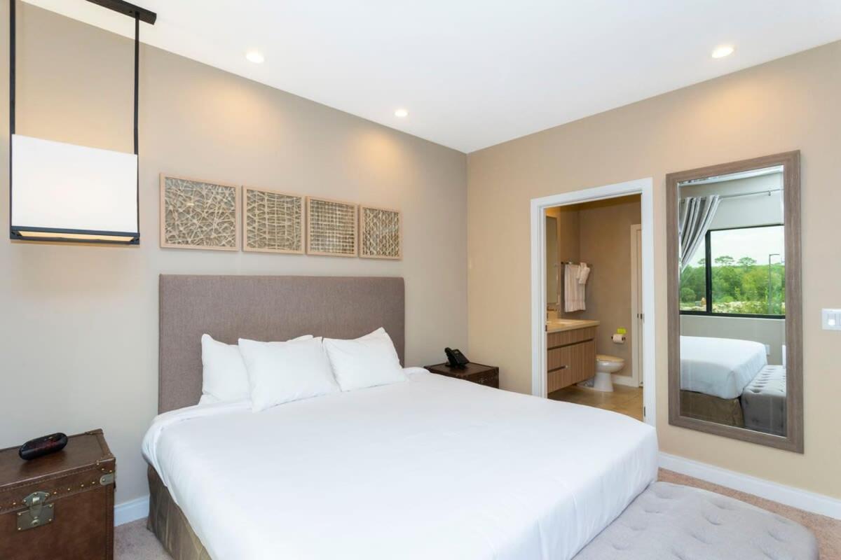 Gorgeous 4bd Close To @ Magic Village 7581