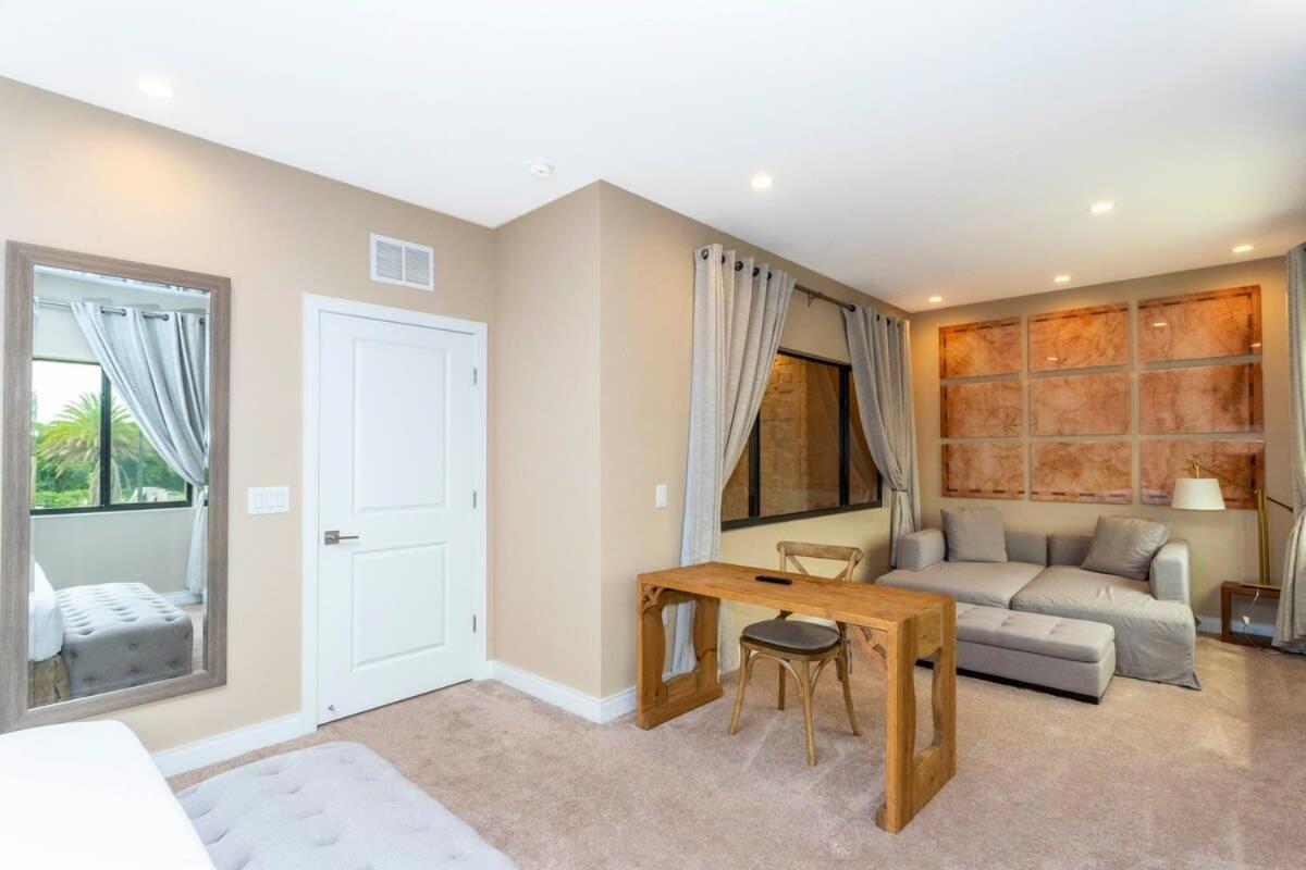 Holiday home Gorgeous 4bd Close To @ Magic Village 7581