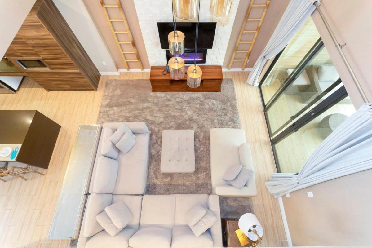 Gorgeous 4bd Close To @ Magic Village 7581 Orlando