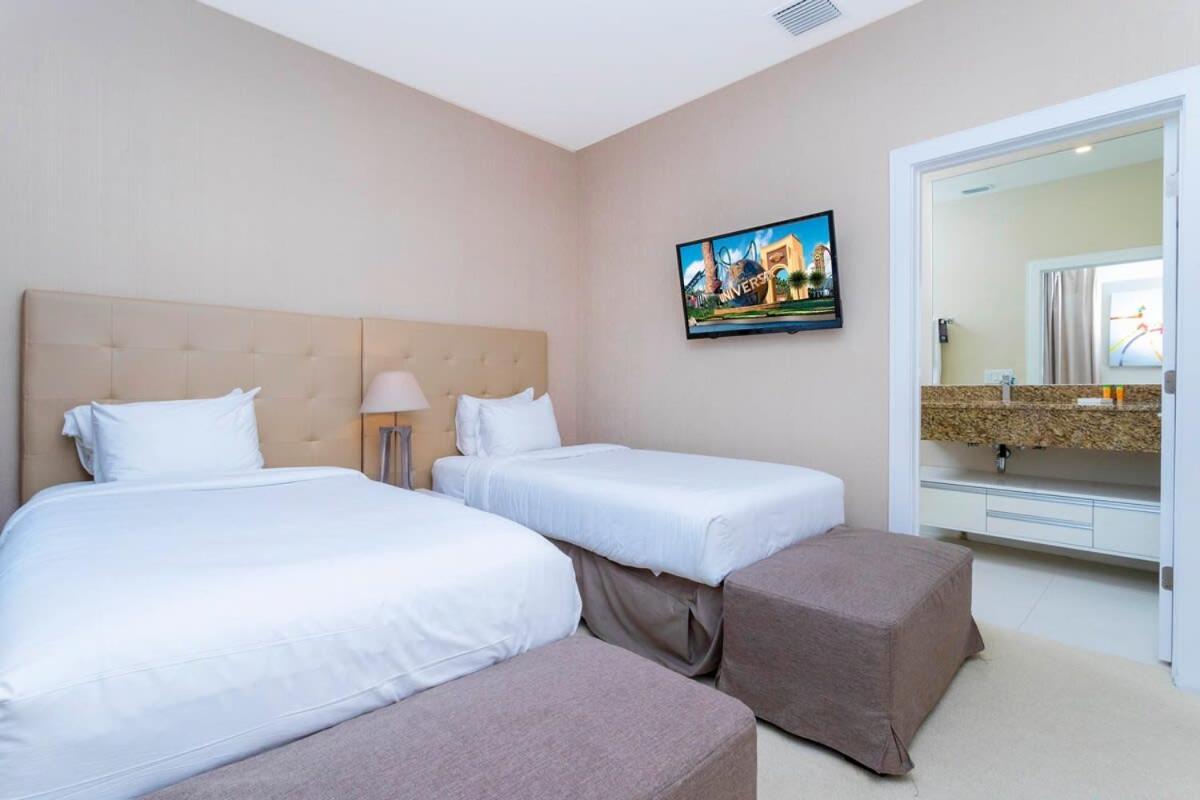 Stunning 4bd Close To @ Magic Village 7614 Holiday home