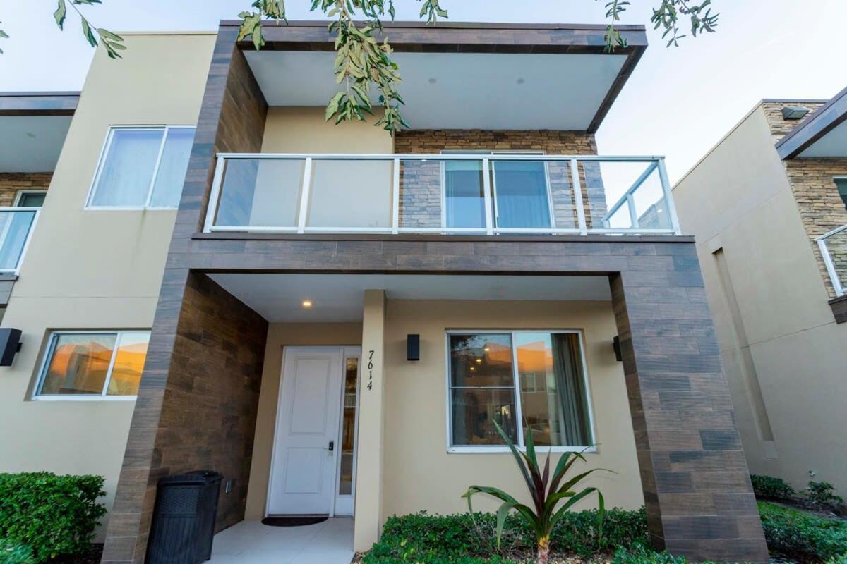 Stunning 4bd Close To @ Magic Village 7614 Holiday home Orlando