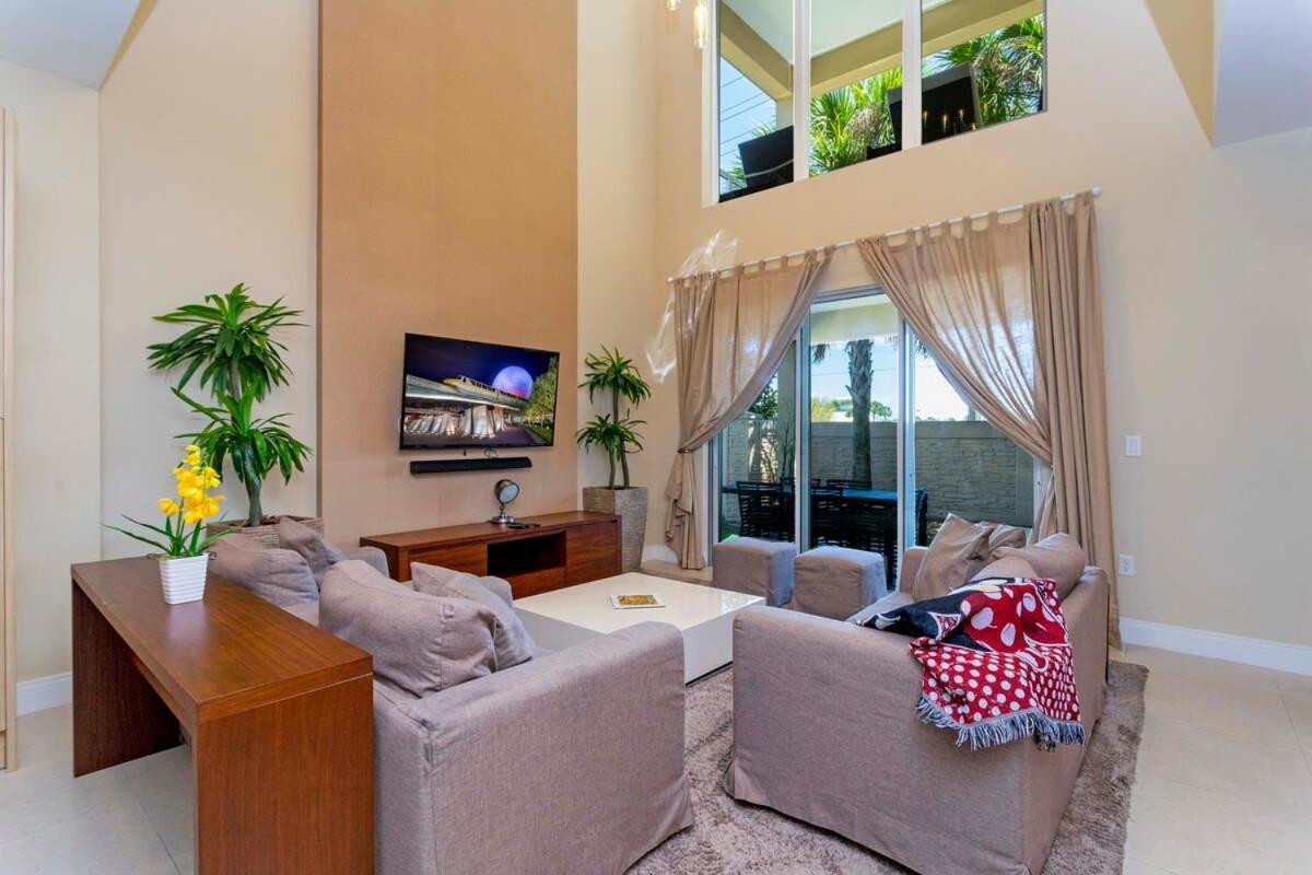 Holiday home Stunning 4 Bd Close To @ Magic Village 3247 Orlando