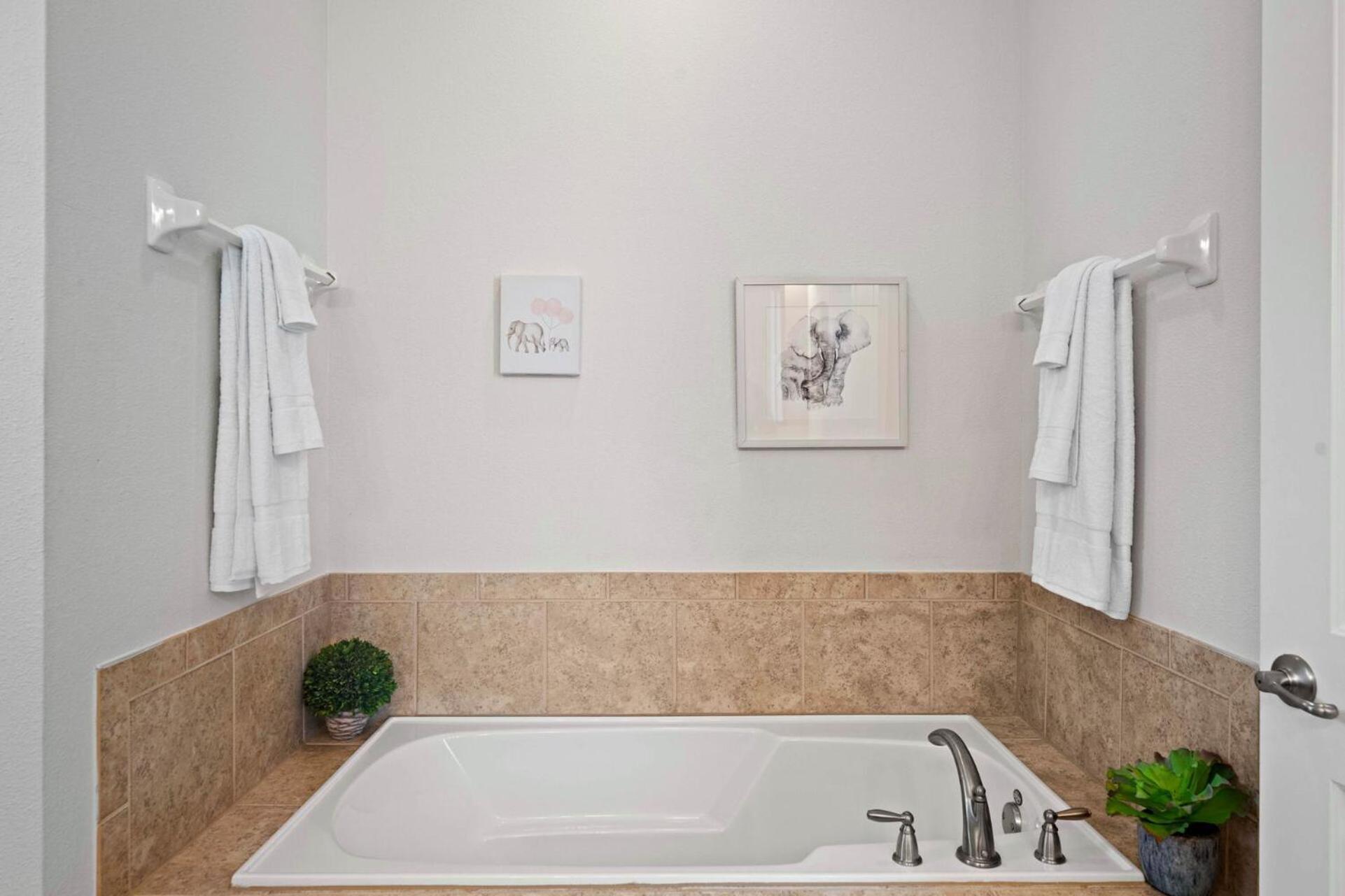 Step Into A Magical Escape: Luxury Awaits Villa Orlando