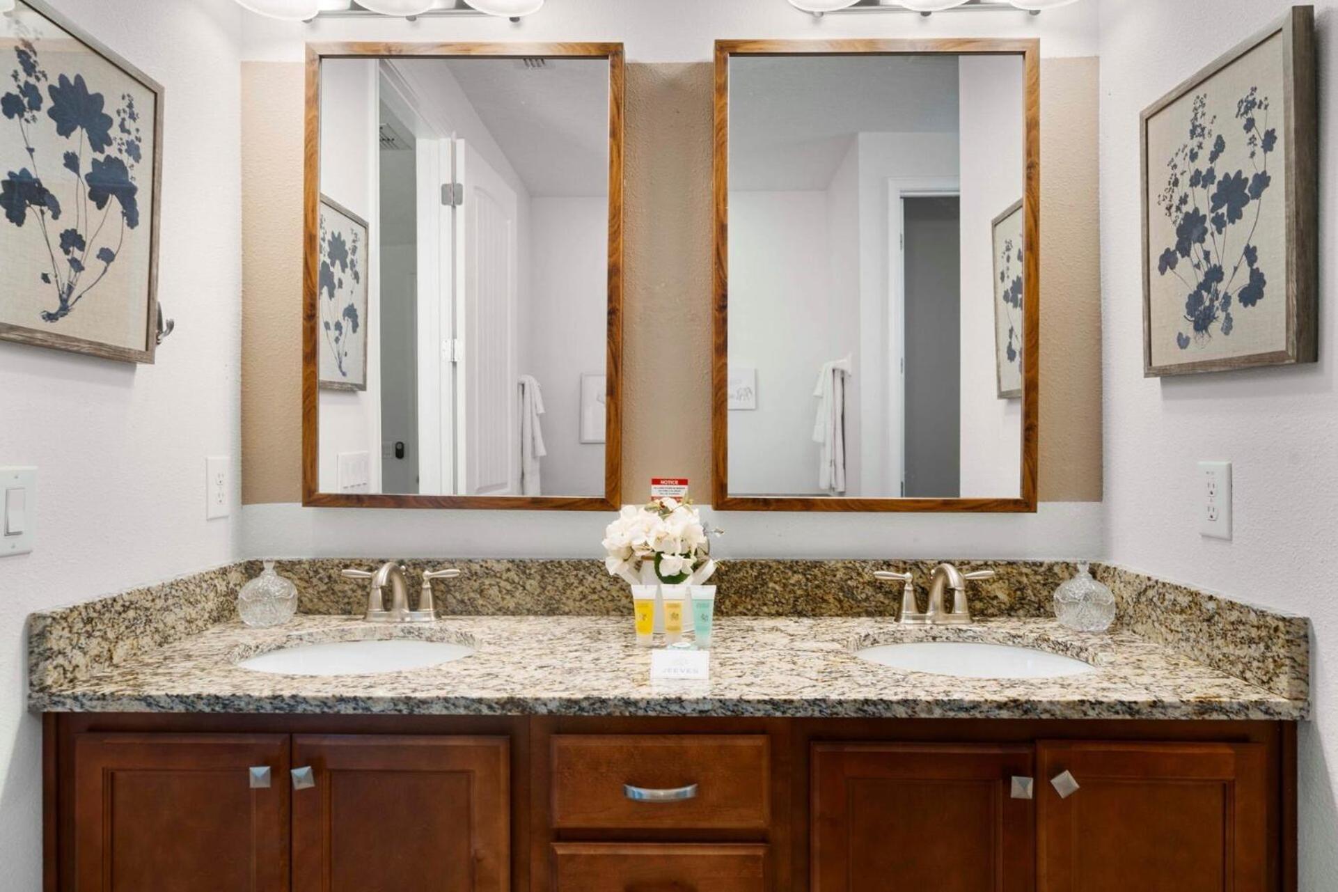 Step Into A Magical Escape: Luxury Awaits * Orlando