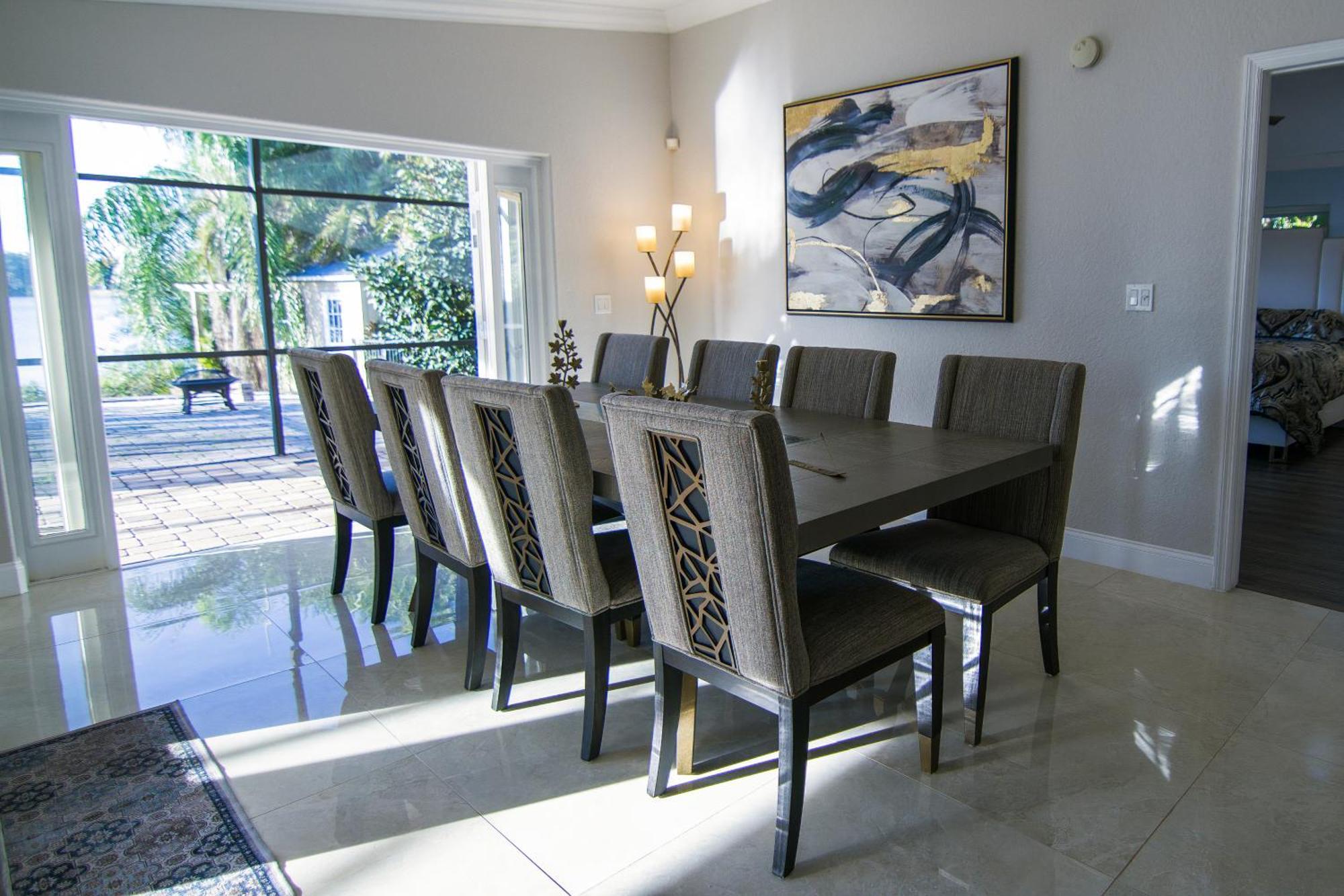4bed Lakefront House With Pool Near Downtown *