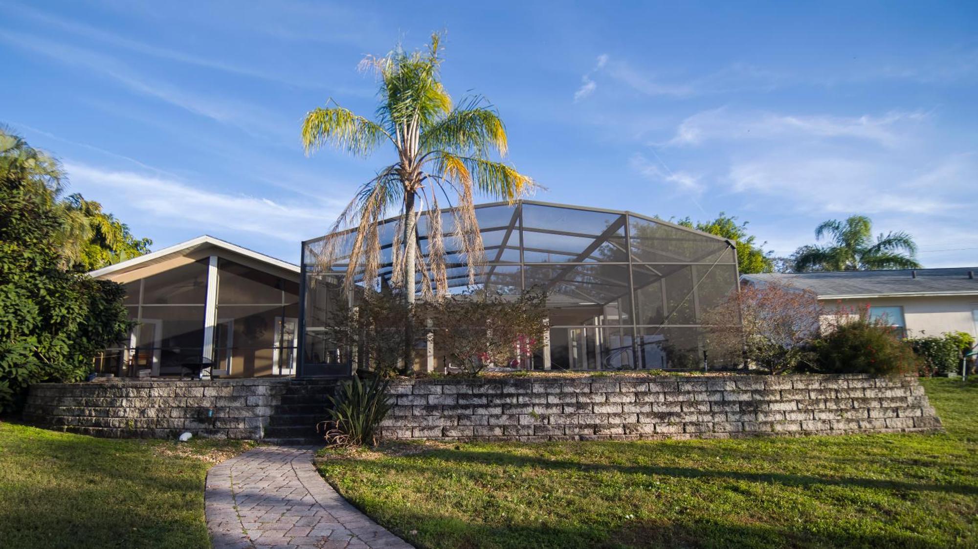 4bed Lakefront House With Pool Near Downtown Orlando