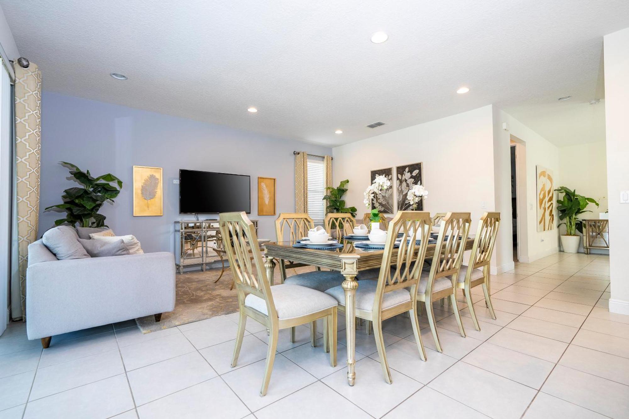 510 Bs - 5bd Cozy Family Haven With Pool