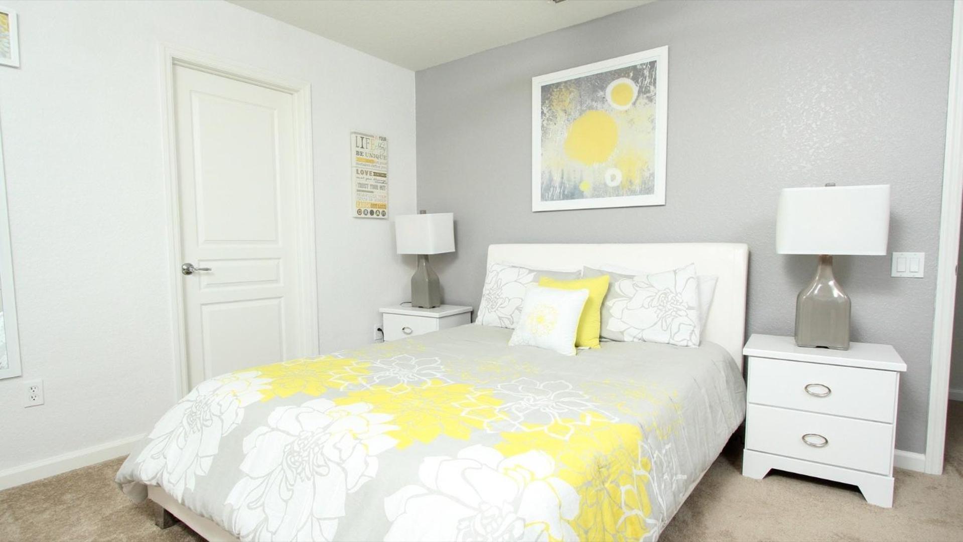 Luxury 6 Bedroom In Windsor Hill *