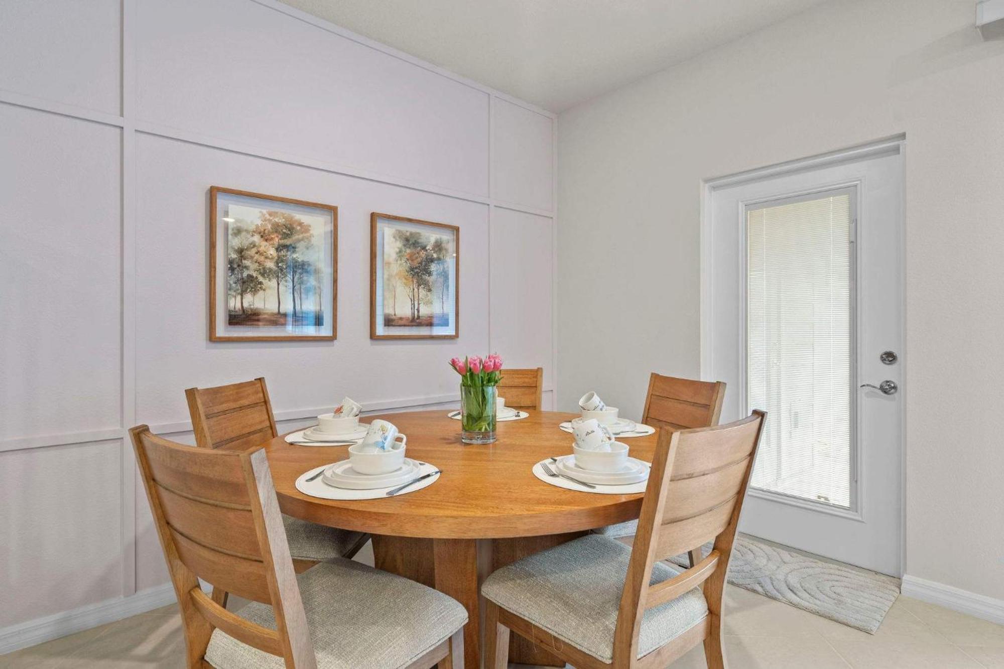 Beautiful 5br Private Pool And Themed Holiday home