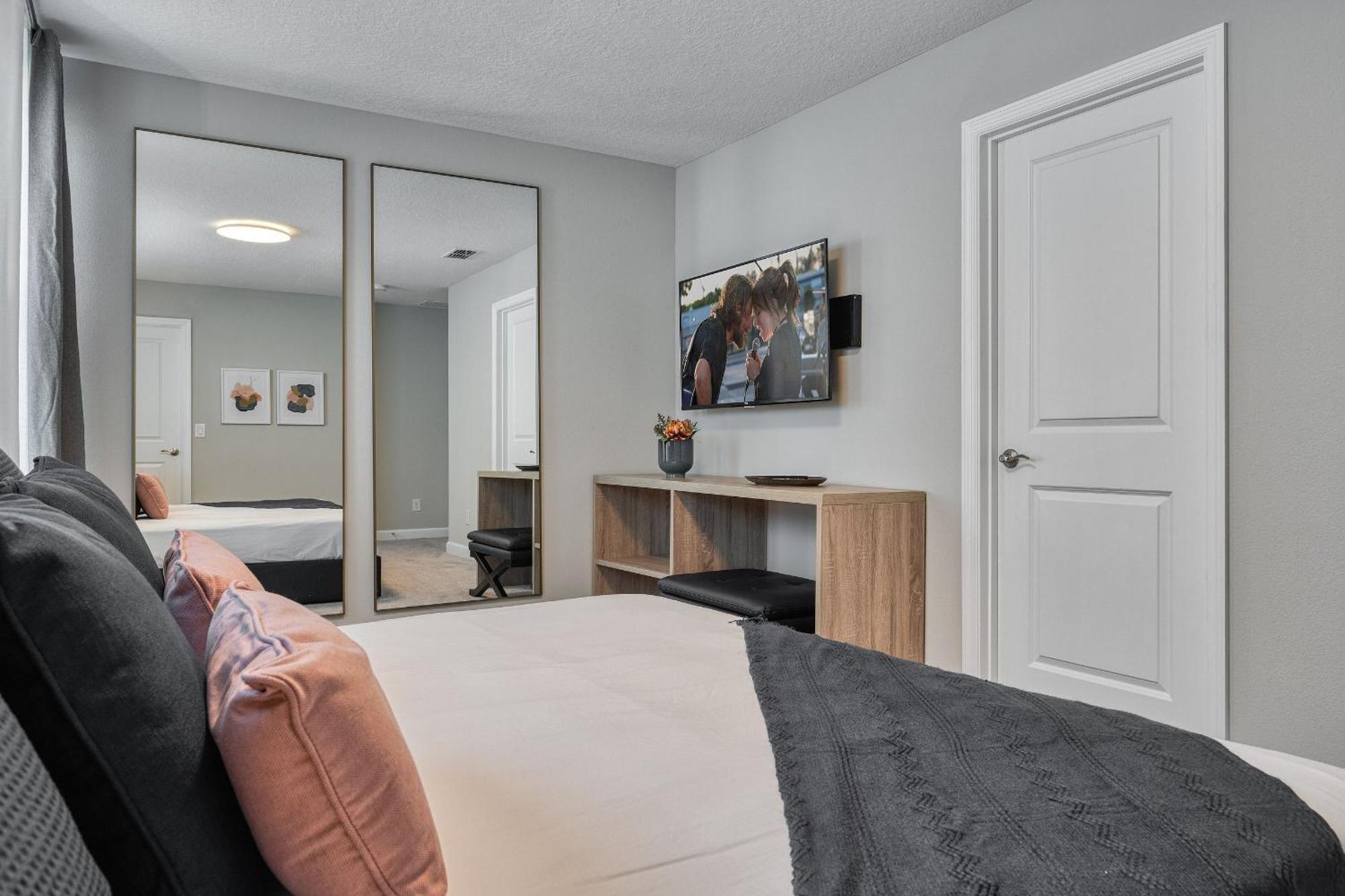 Luxury | 4br | Near Disney! Holiday home *