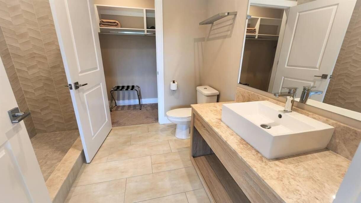 3053 Magic Village Exceptional Jacuzzi 8min *