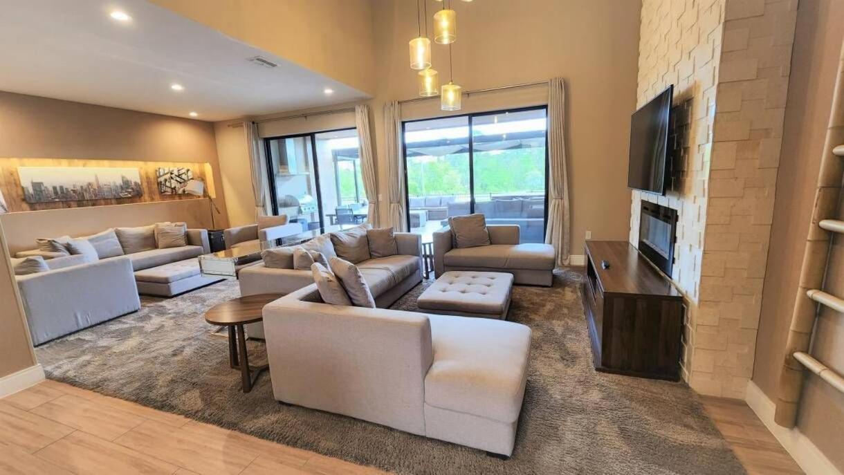 3053 Magic Village Exceptional Jacuzzi 8min *