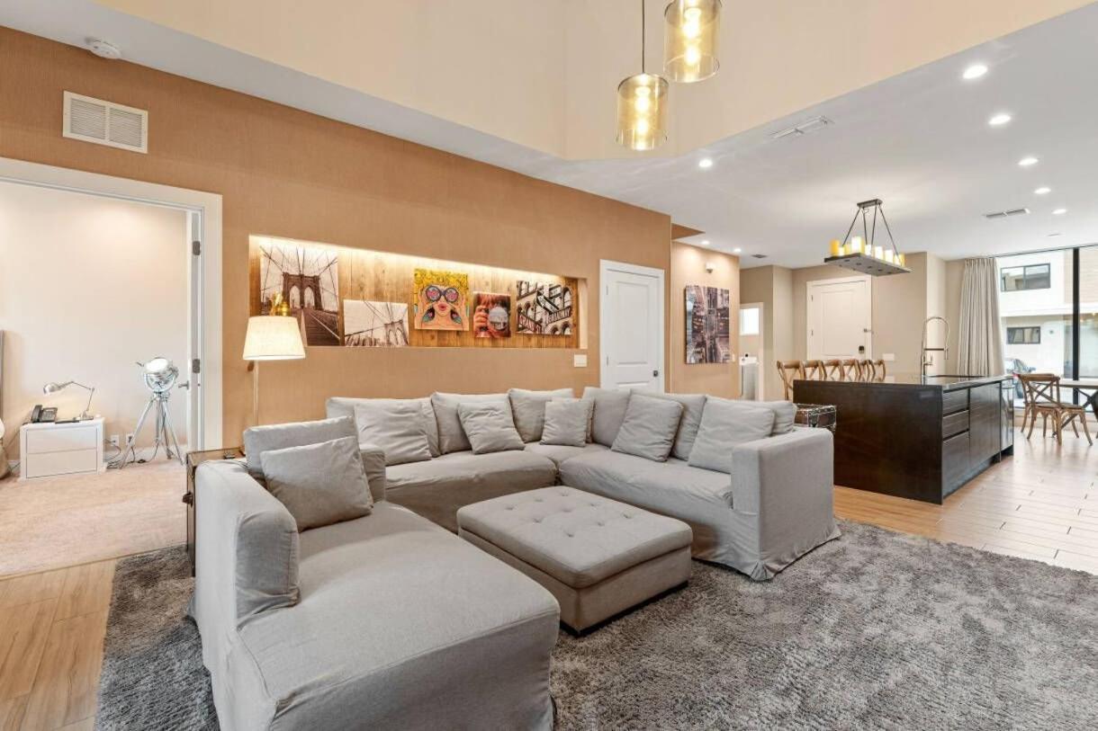 Holiday home 7462 Chic Luxury Magic Village Bbq 8 Min *