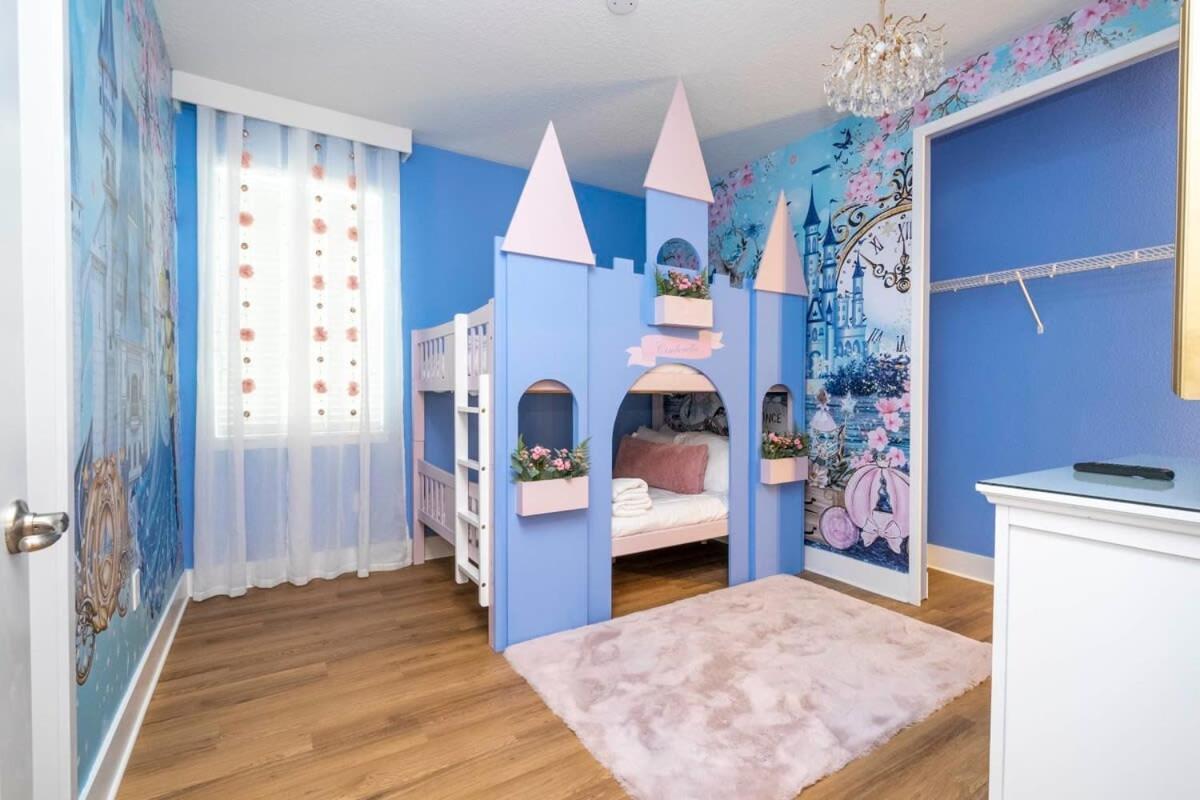 7650 Spacious House Located At Encore Reunion Close To Parks Holiday home *