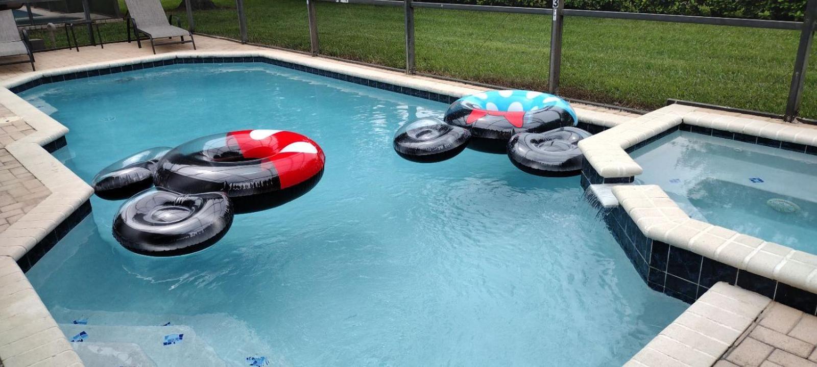 3 Miles To Disney, Water Park, Kids Rooms, Pool Table, Air Hockey, Private Pool And Holiday home *