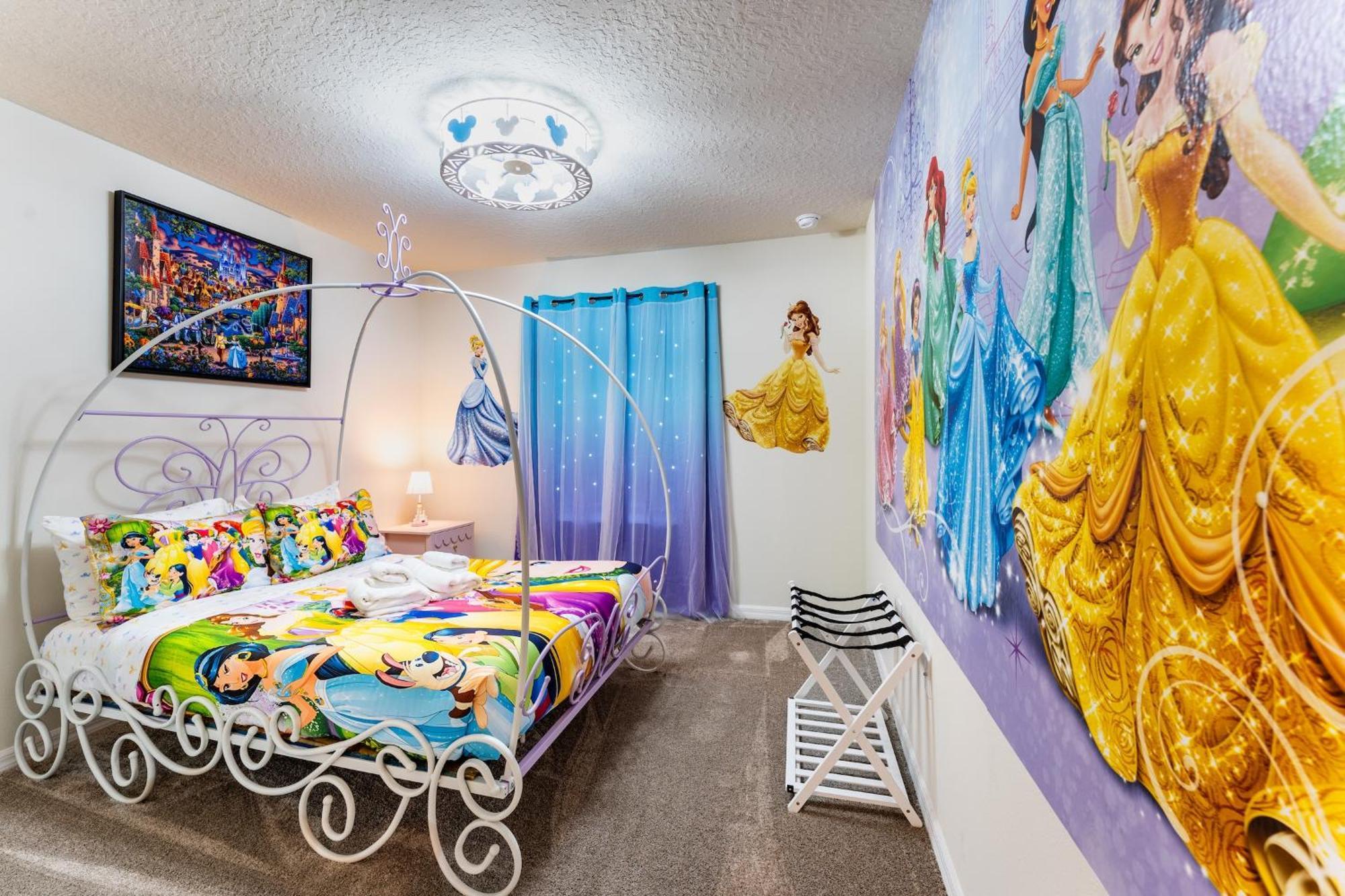 Holiday home 5br Townhome With Private Pool!