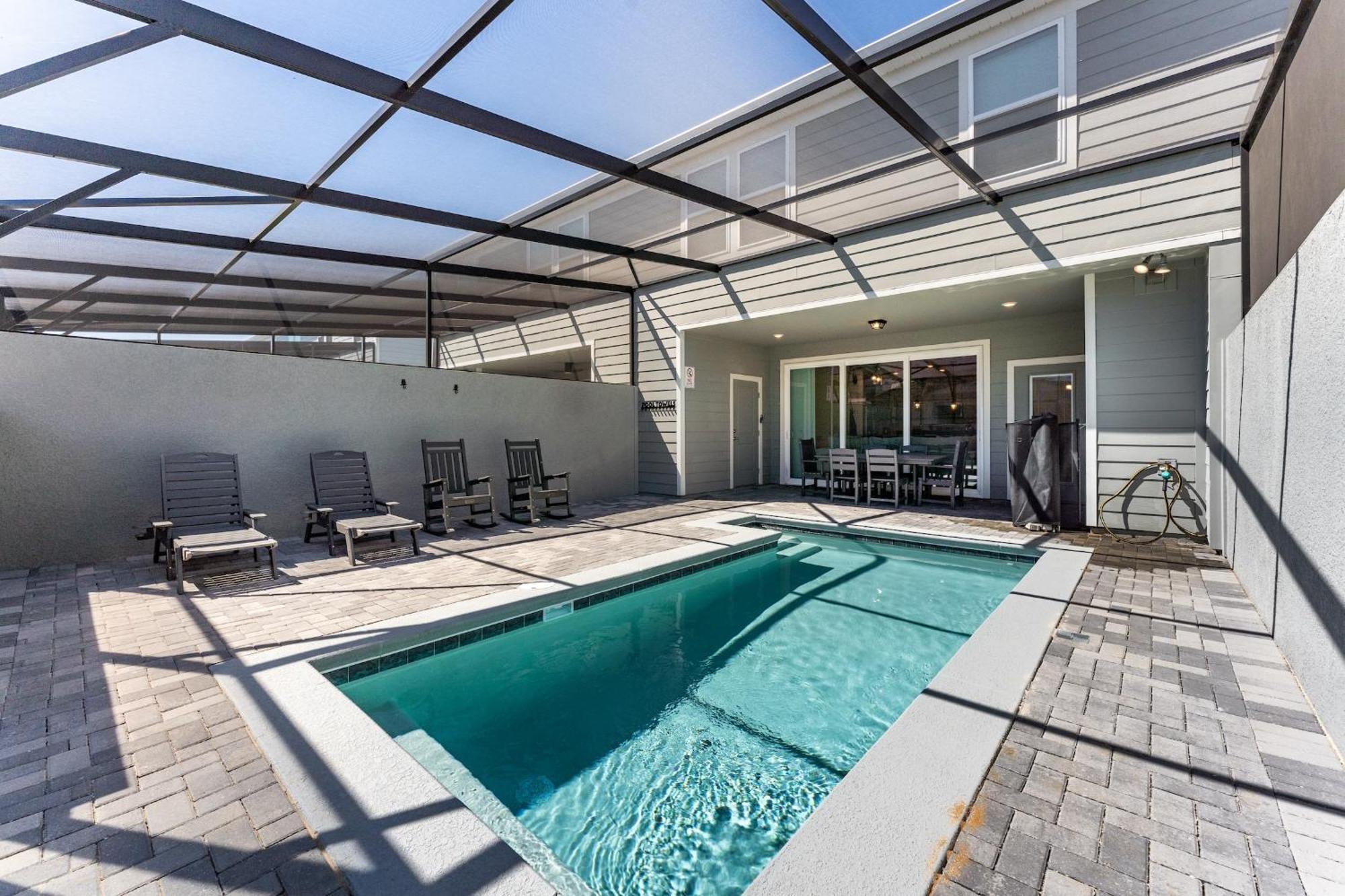 Holiday home 5br Townhome With Private Pool! *