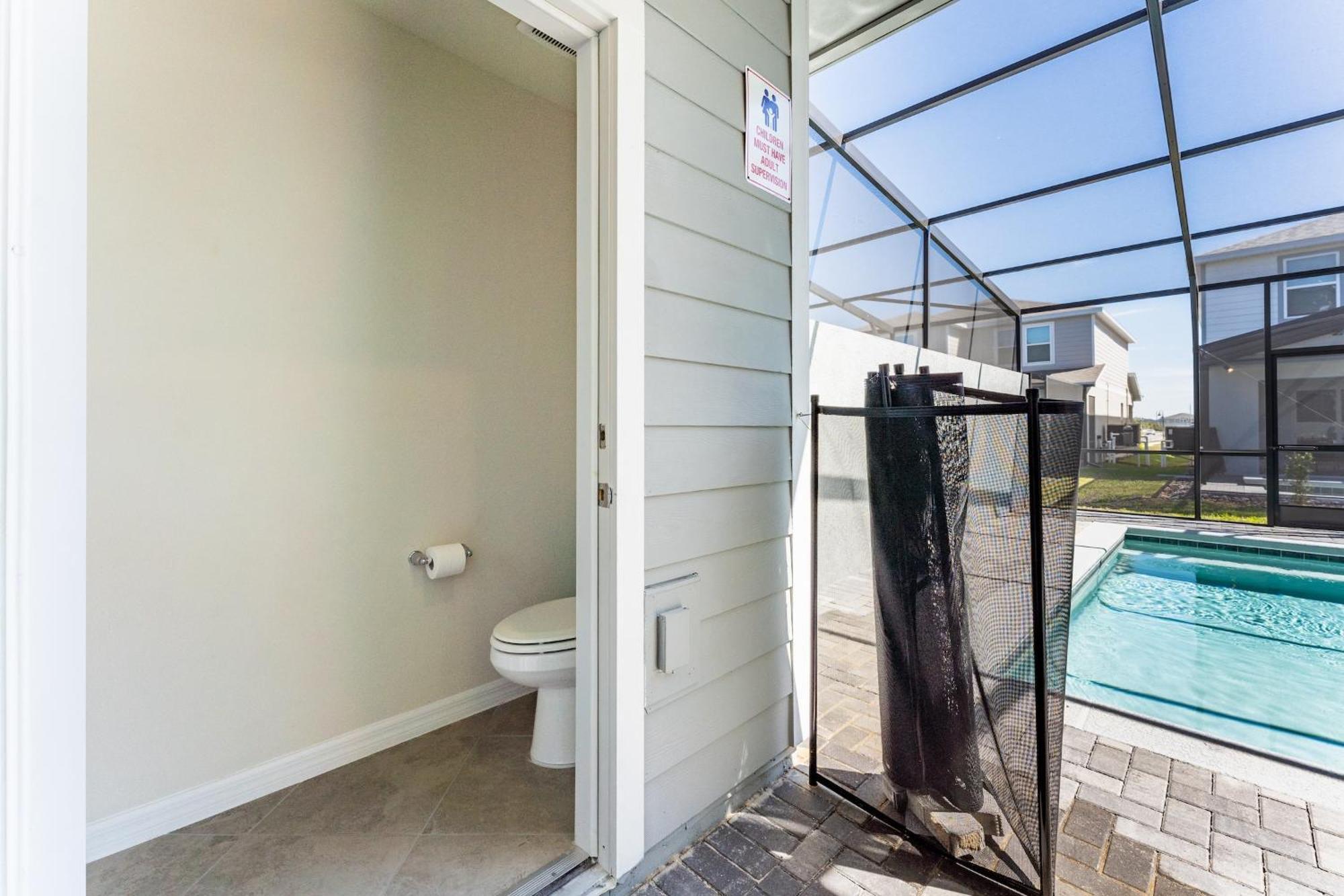 Holiday home 5br Townhome With Private Pool!