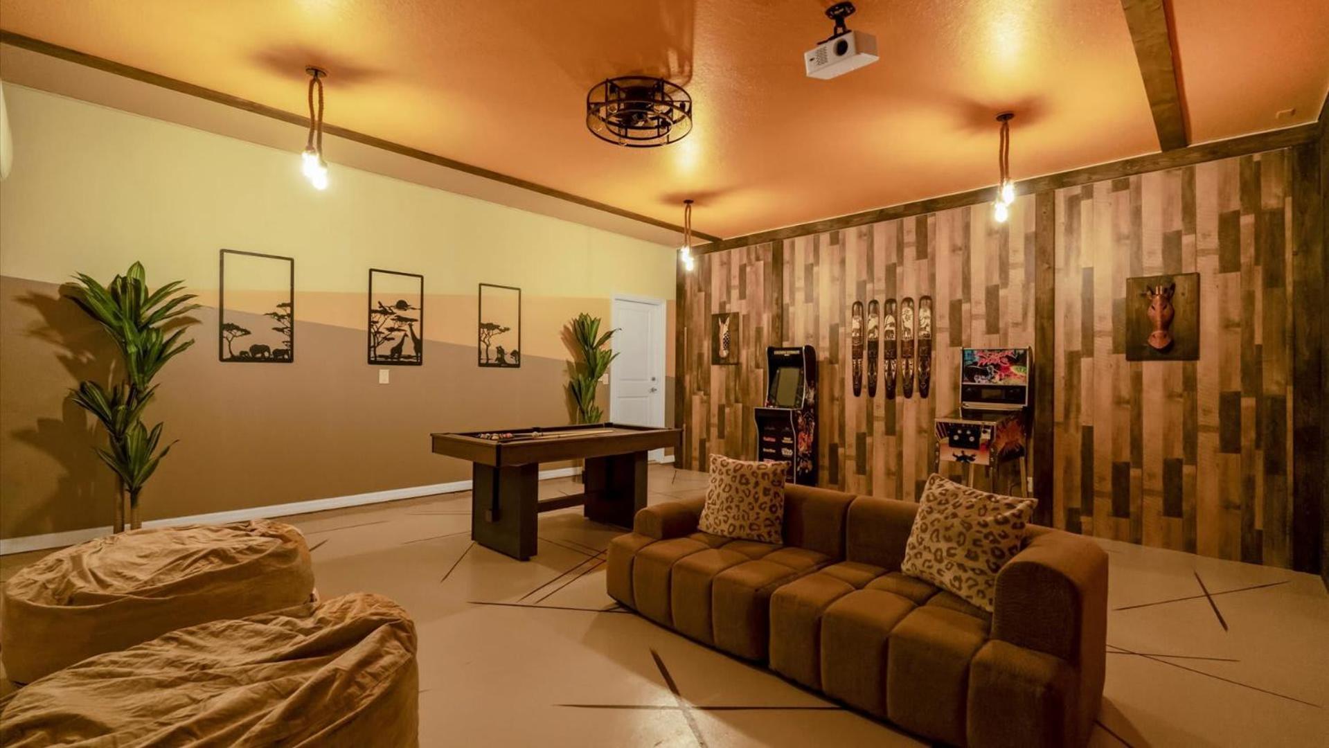 Family Home W Cinema, Pool & Bbq Clermont