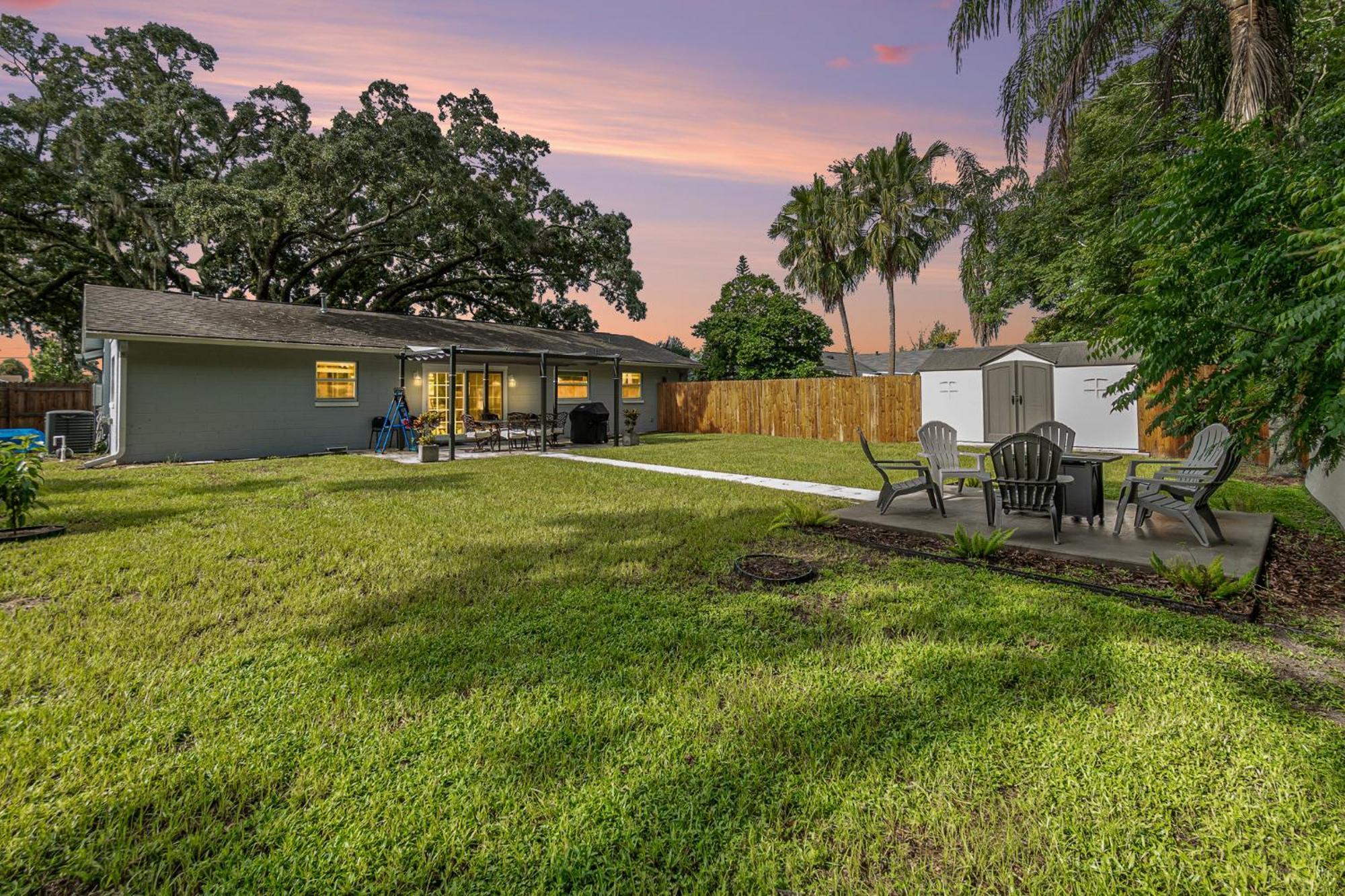 Holiday home Family-friendly In Casselberry With Fire Pit!