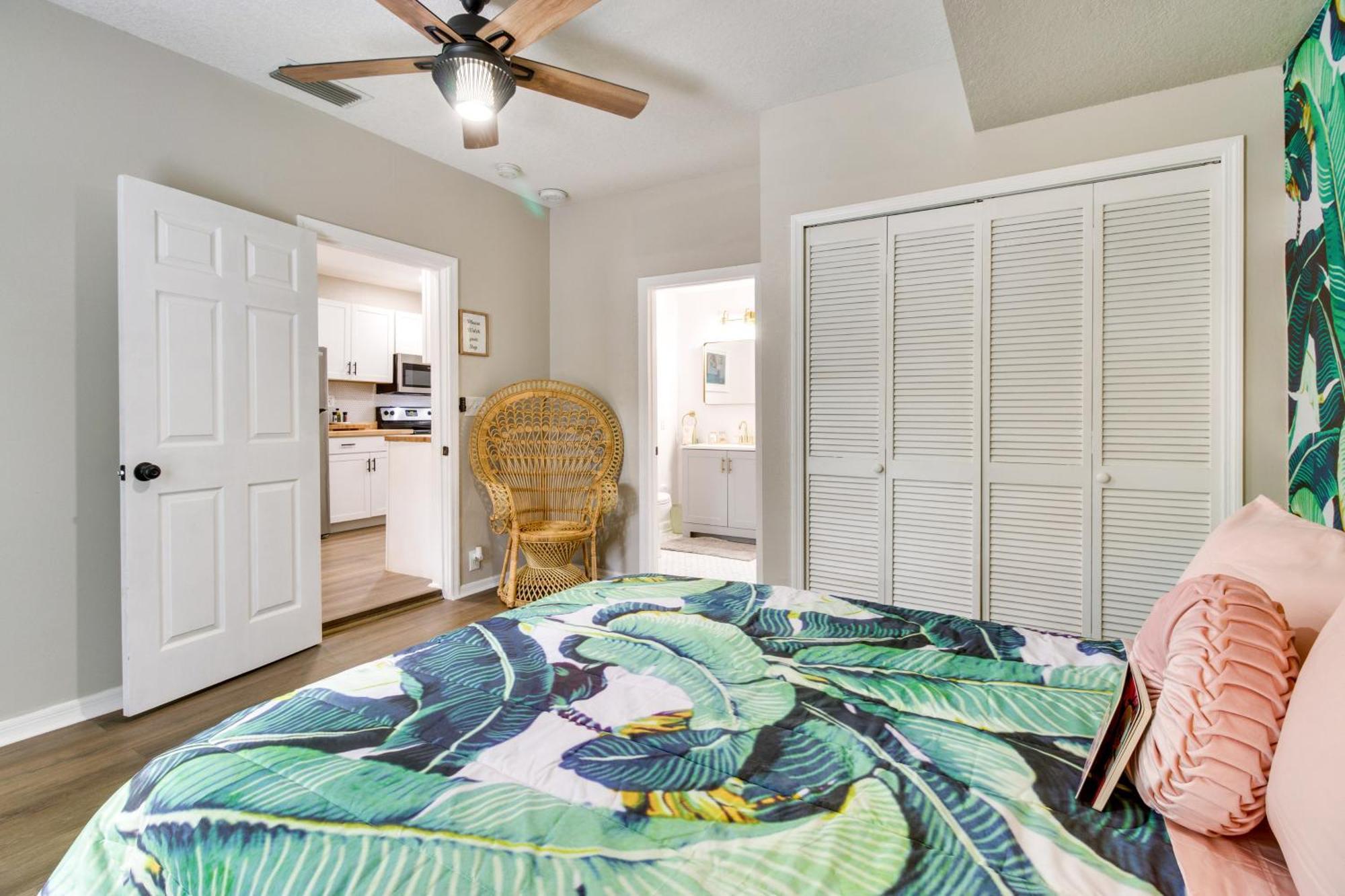 Holiday home Golden Girls Retreat Prime Location!
