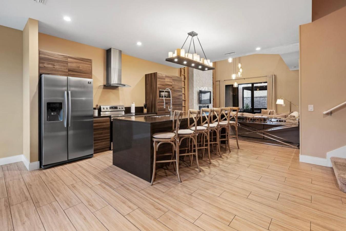 4bd And 4.5ba Amazing With Private Hot Tub * Orlando