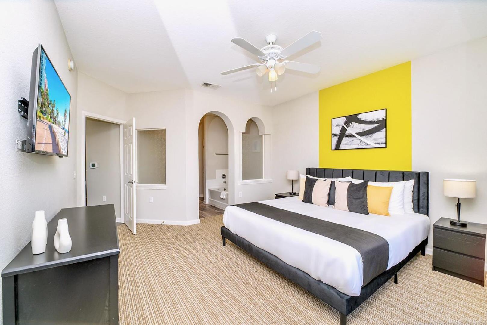 Bright & Modern 2br With Pool & Hot Tub, Near Disney! *