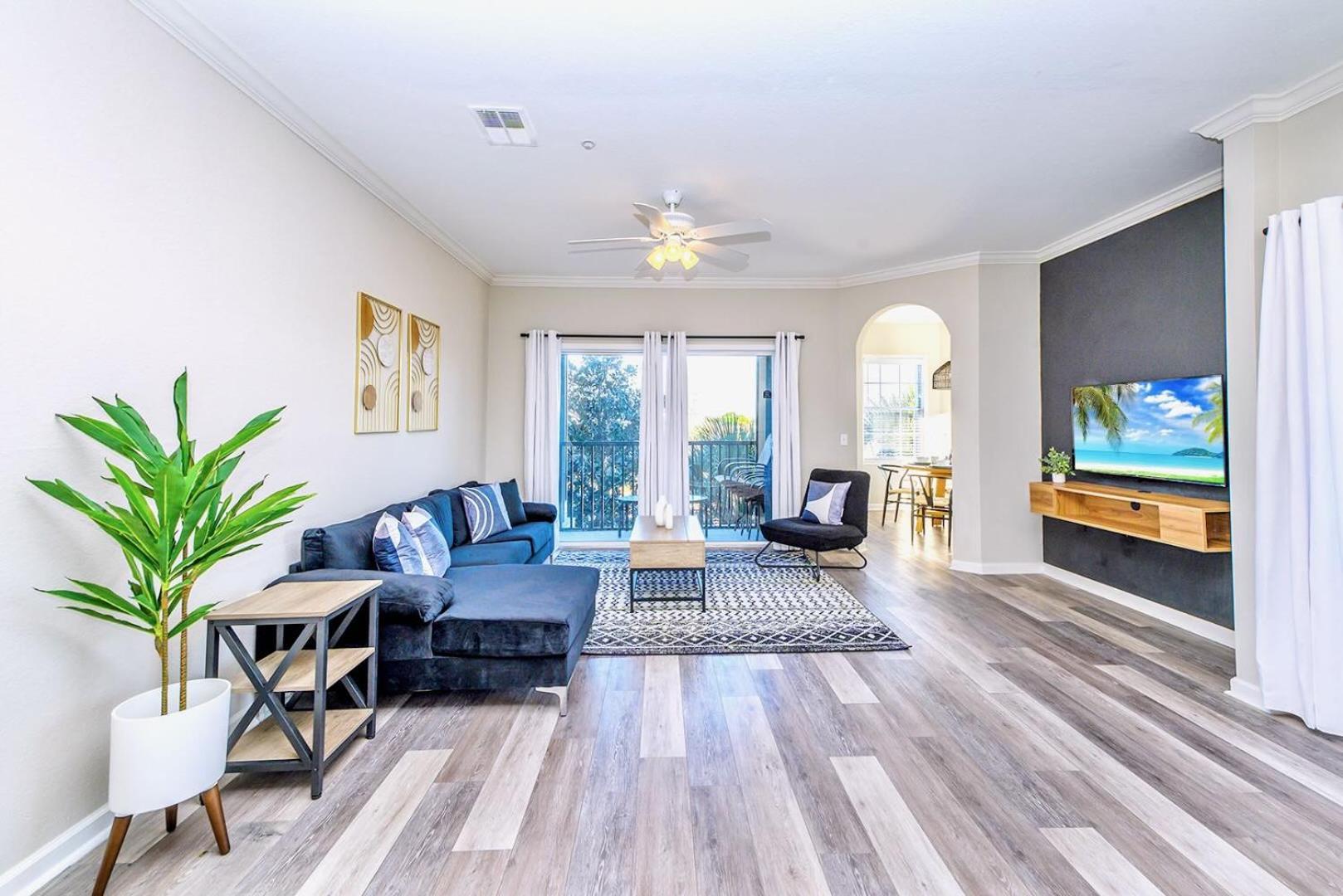 Holiday home Bright & Modern 2br With Pool & Hot Tub, Near Disney! Orlando