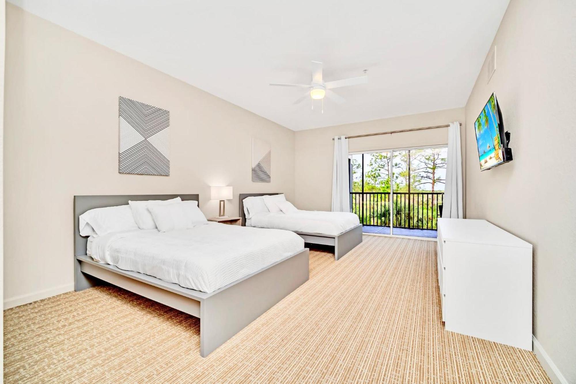 Stunning 2br With Hot Tub And Pool, Near Disney! Holiday home Orlando
