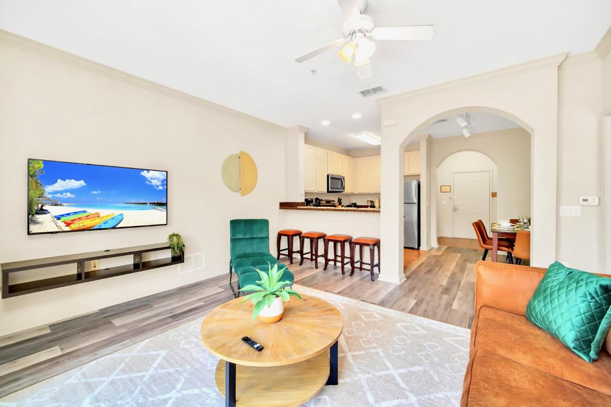 Holiday home Bright 3br With Pool And Hot Tub, Close To Disney! Orlando