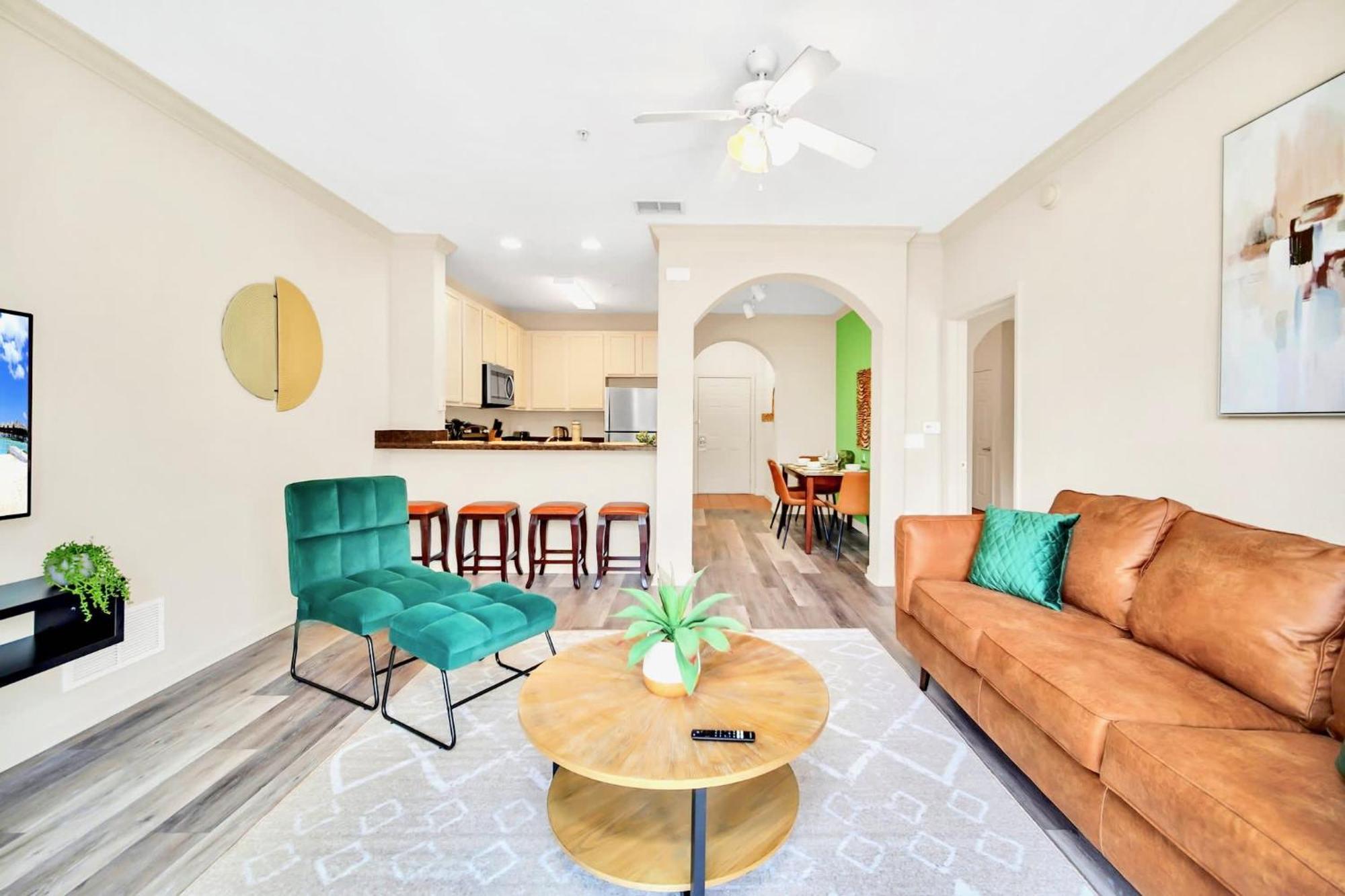 Holiday home Bright 3br With Pool And Hot Tub, Close To Disney! *