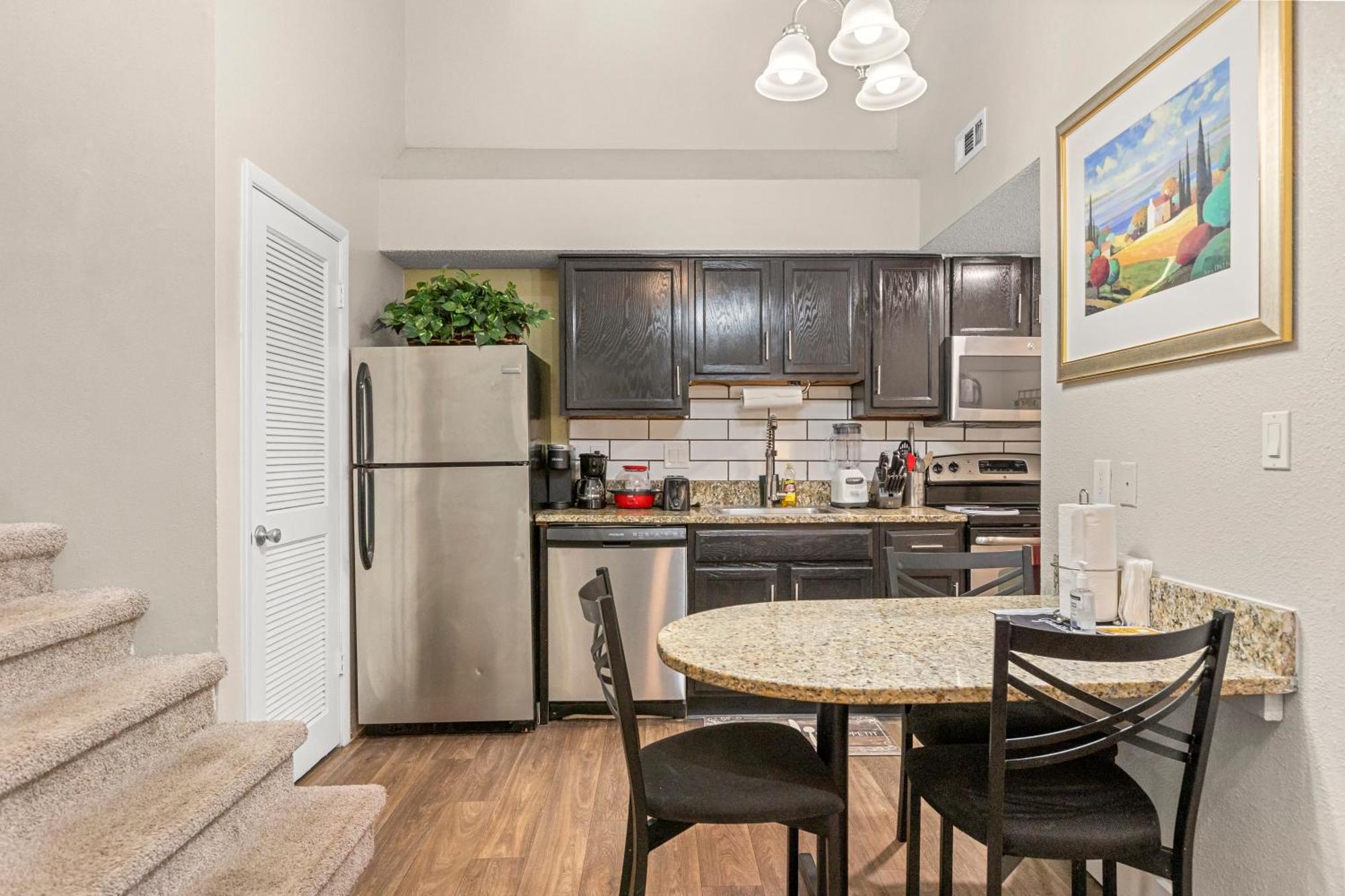 Tranquil Haven 2bd 2ba Paradise 10min To Orlando's Theme Parks Apartment *