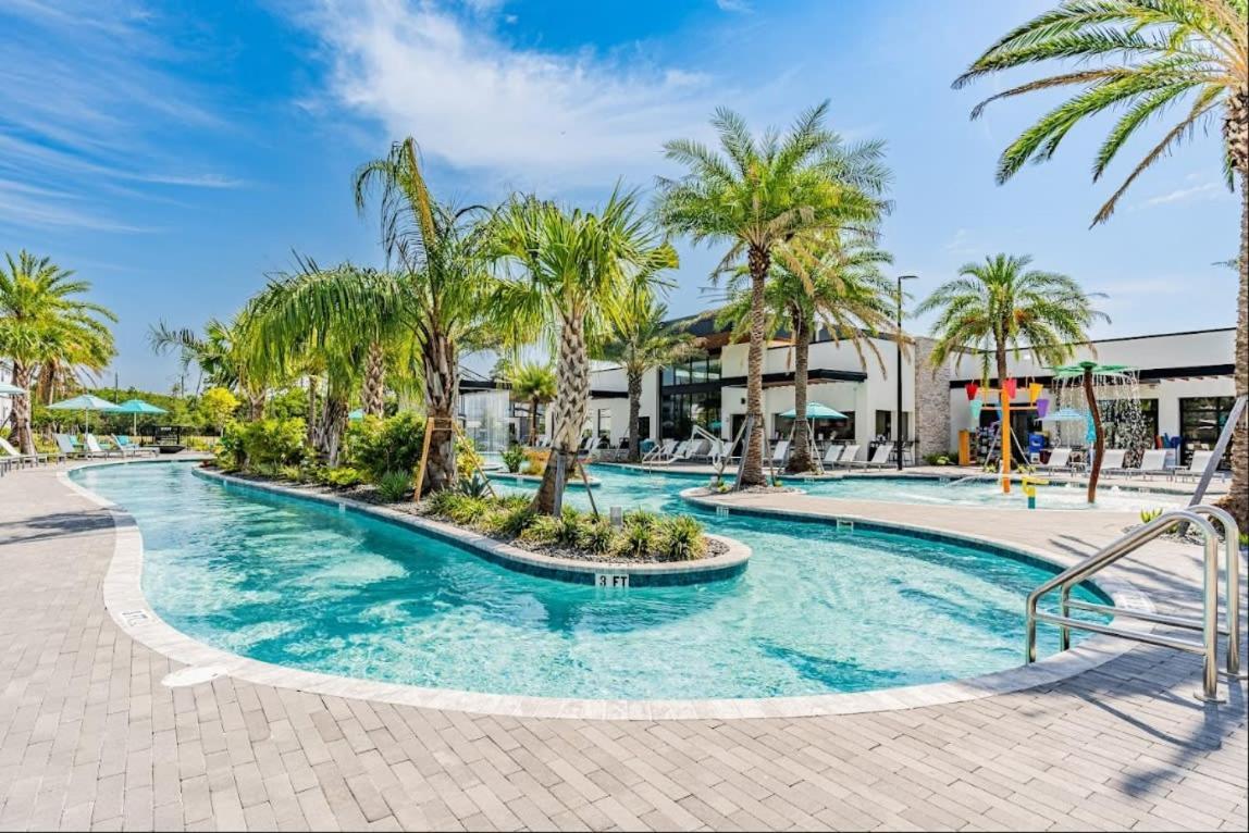 Super Ritzy - 9bdrs-9bas W Theme Loft & Pool