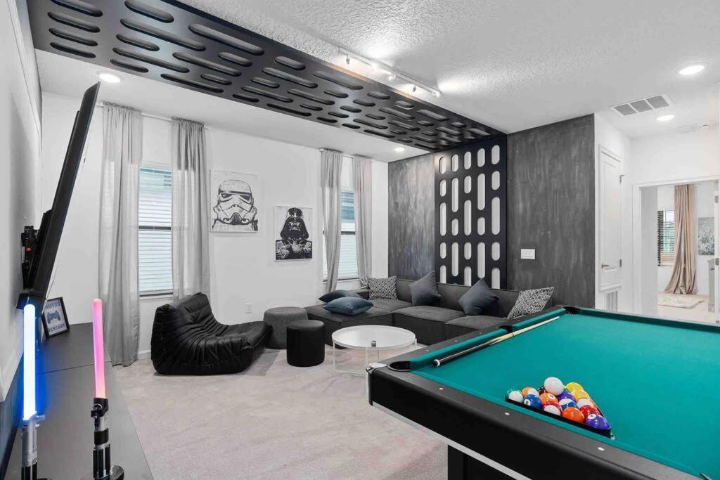 Holiday home Super Ritzy - 9bdrs-9bas W Theme Loft & Pool