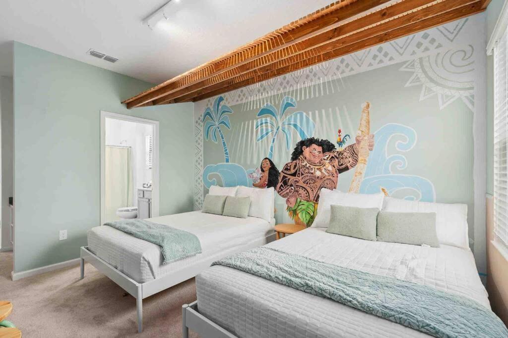 Holiday home Super Ritzy - 9bdrs-9bas W Theme Loft & Pool *