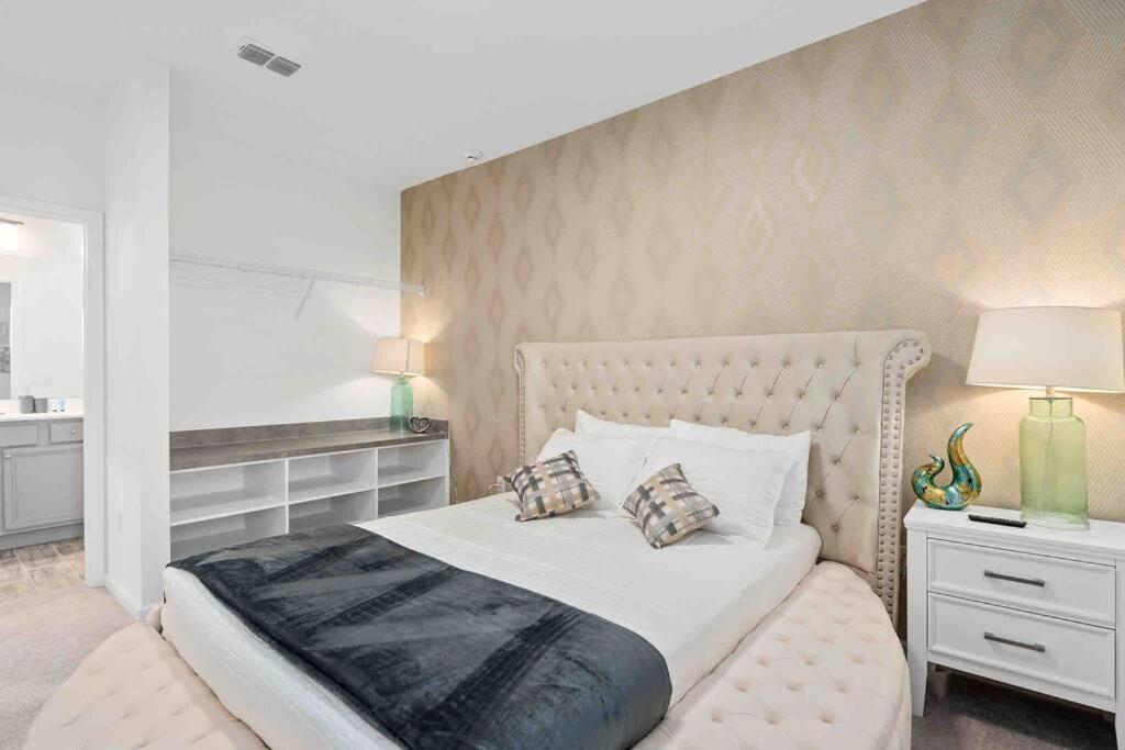 Holiday home Super Ritzy - 9bdrs-9bas W Theme Loft & Pool