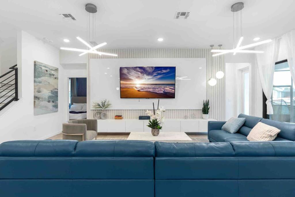 Holiday home Super Ritzy - 9bdrs-9bas W Theme Loft & Pool Orlando