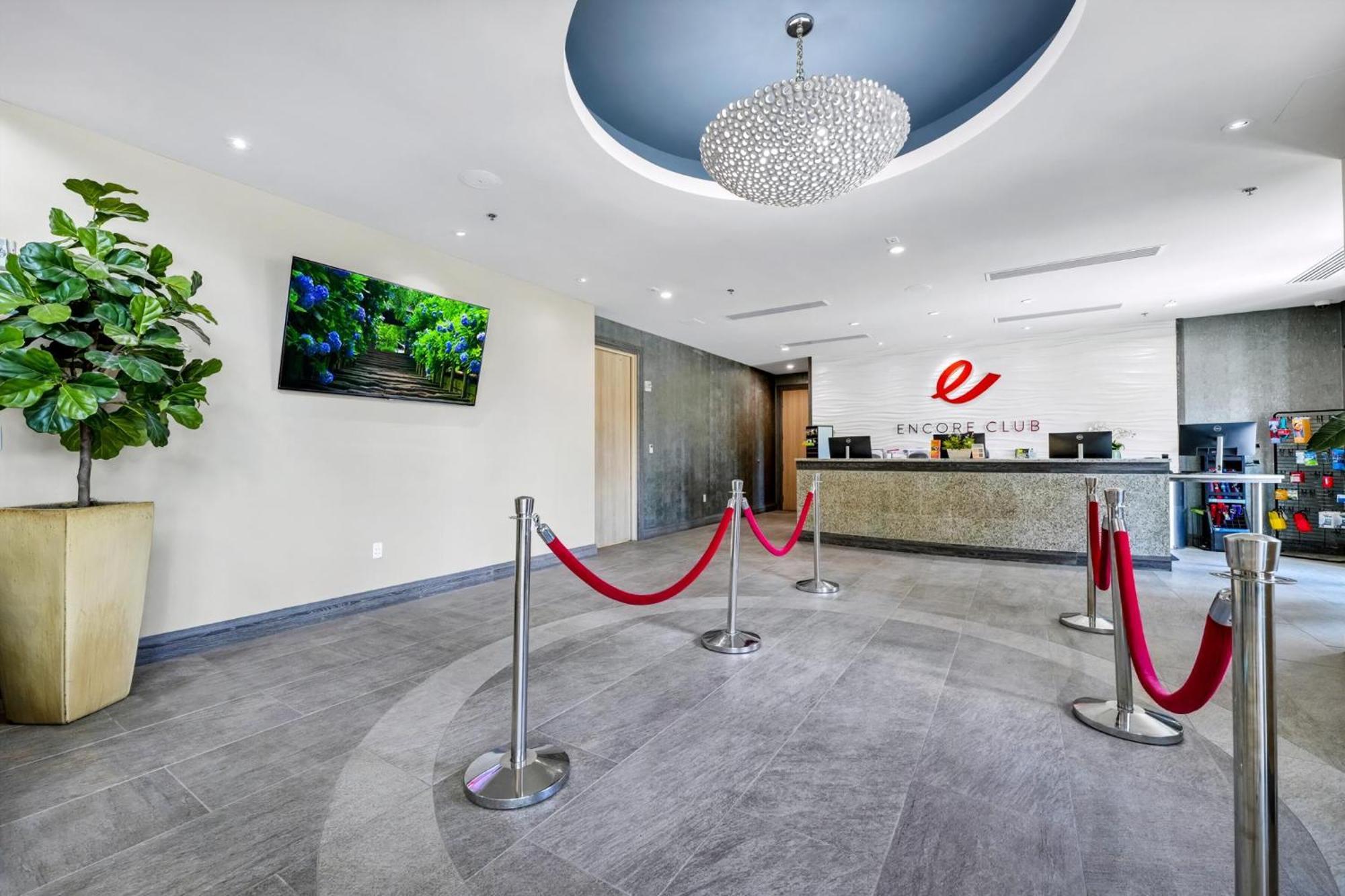 Luxury By Rentyl Near With Private Pool, Themed & Amenities- 260c