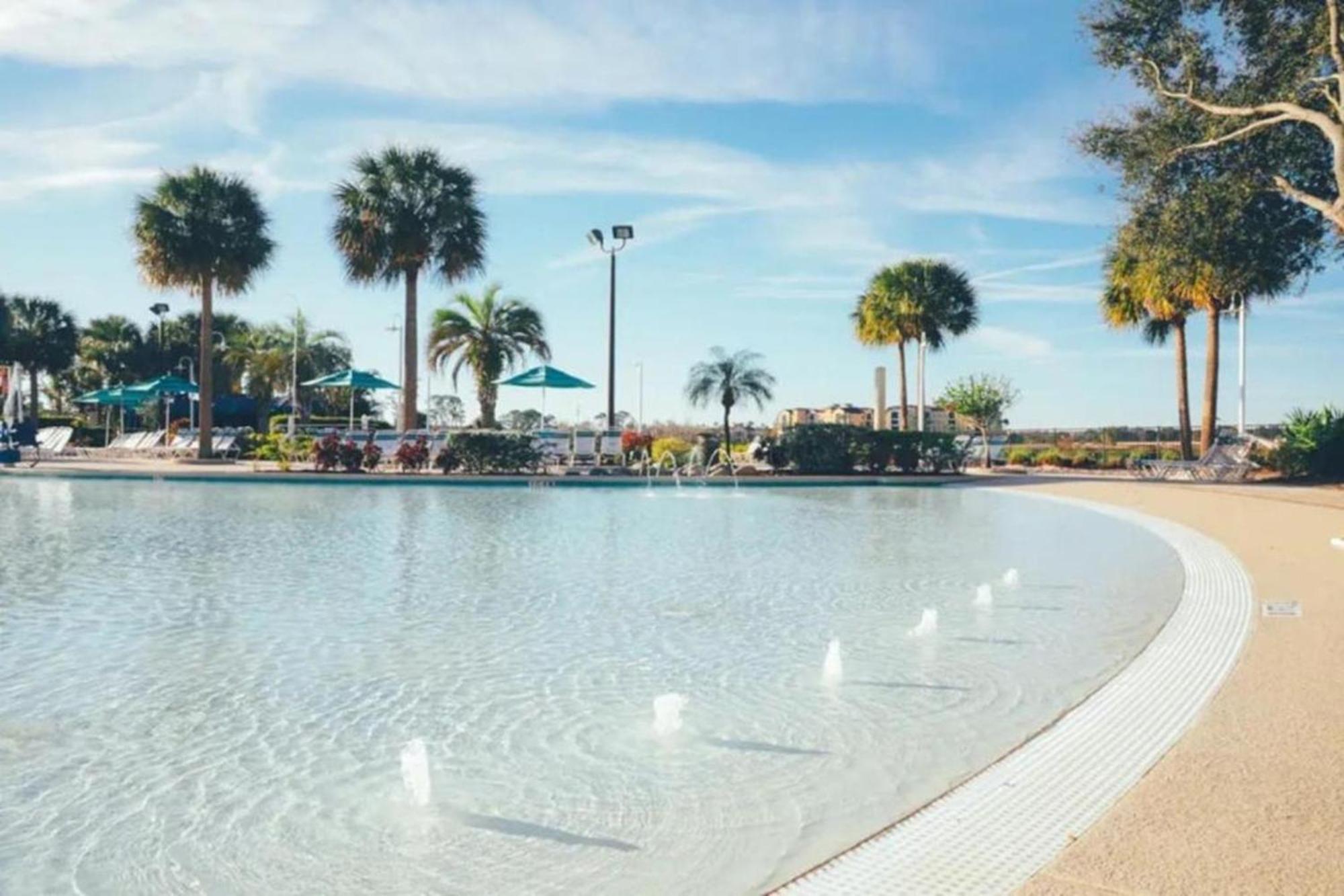 Enjoy Family Getaway In 2bd With Lots Of Onsite Activities Holiday home Orlando