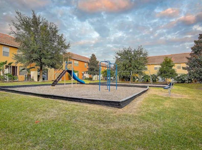 Magic Starts Here! Minutes To Land Holiday home Orlando