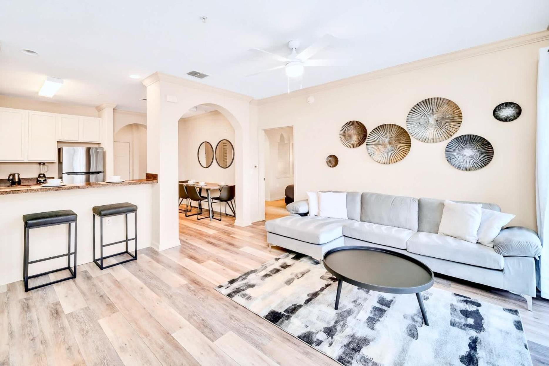 Apartment With Patio- Near Disney! *