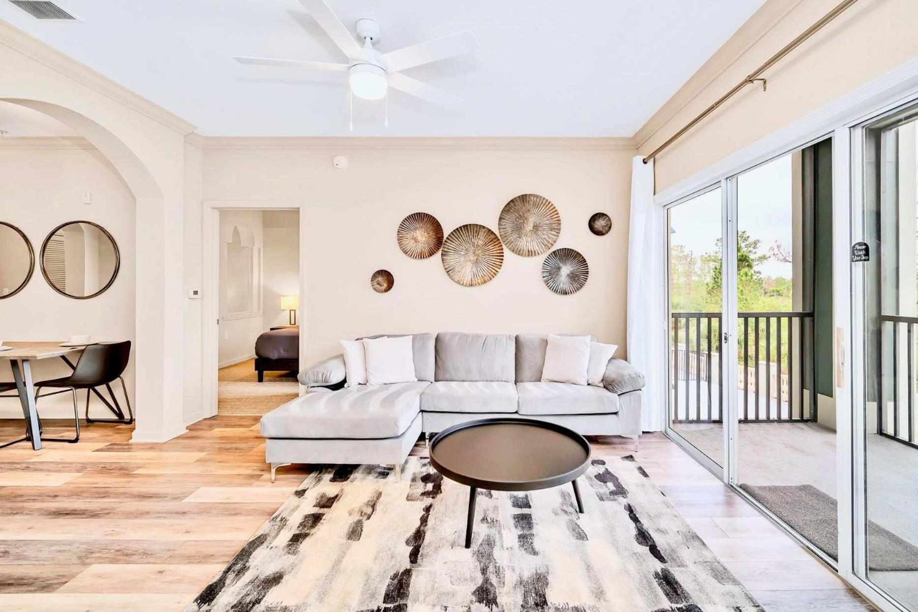 Apartment With Patio- Near Disney! *