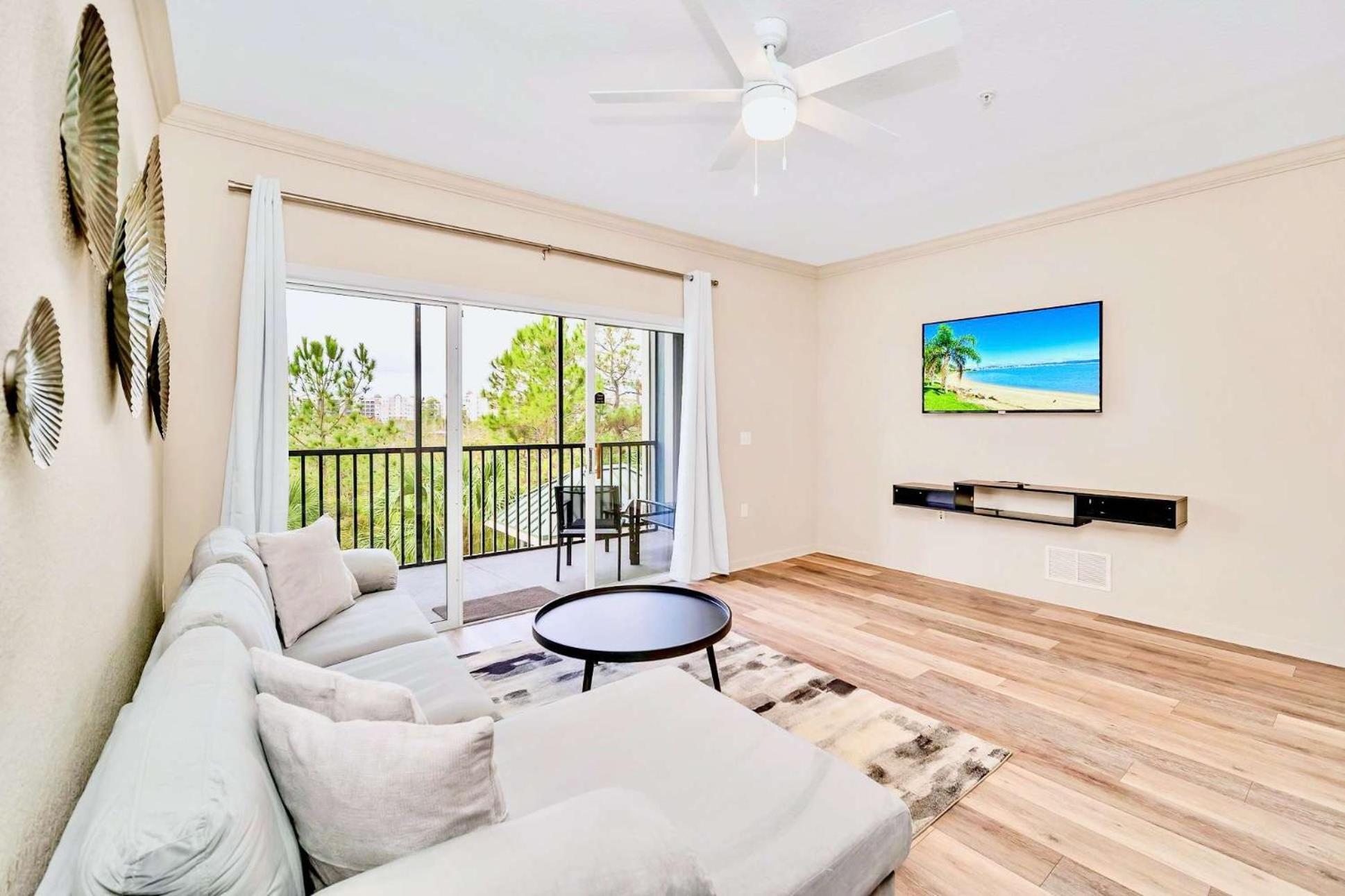 Apartment With Patio- Near Disney! * Orlando