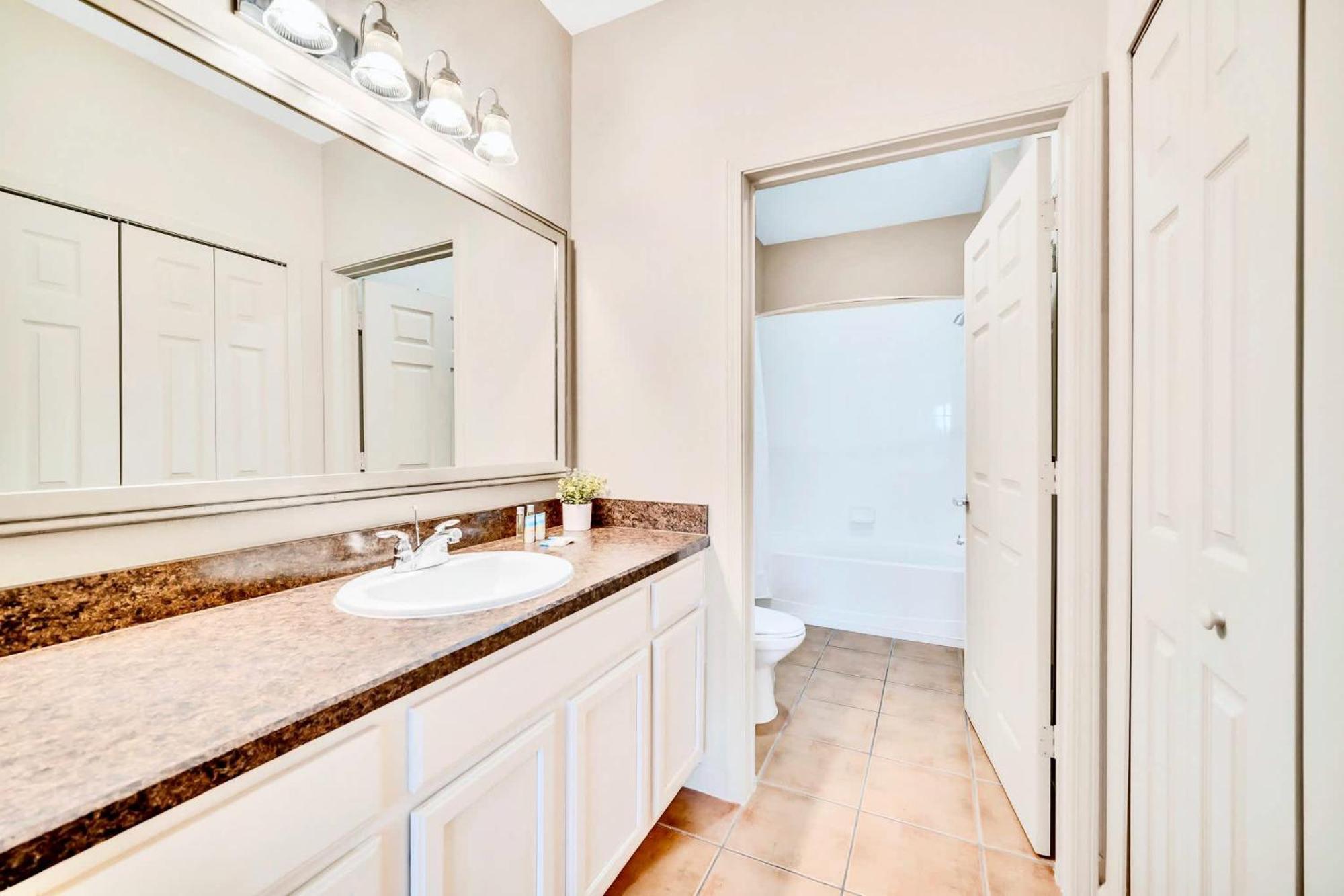 Apartment With Patio- Near Disney! Orlando