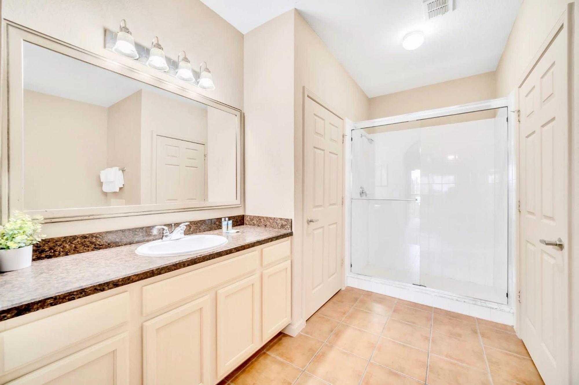 Apartment With Patio- Near Disney! Orlando