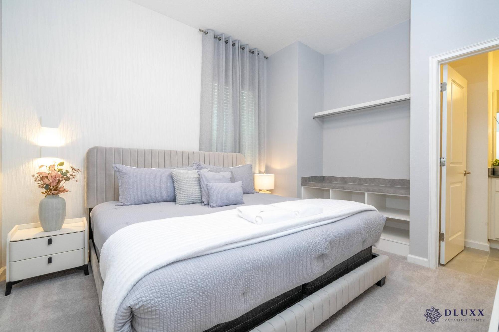 Holiday home Brand New Dluxx Elegance Vacation 1018 *