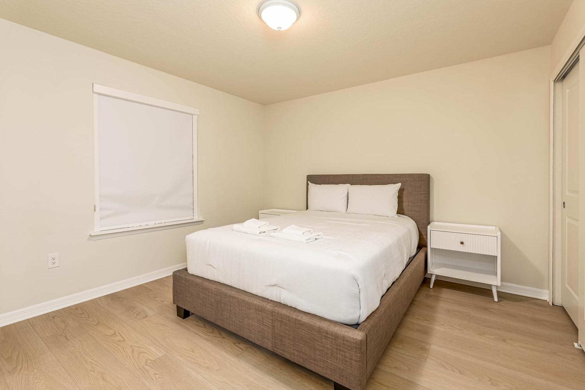 Spacious 8-bedroom In Clermont