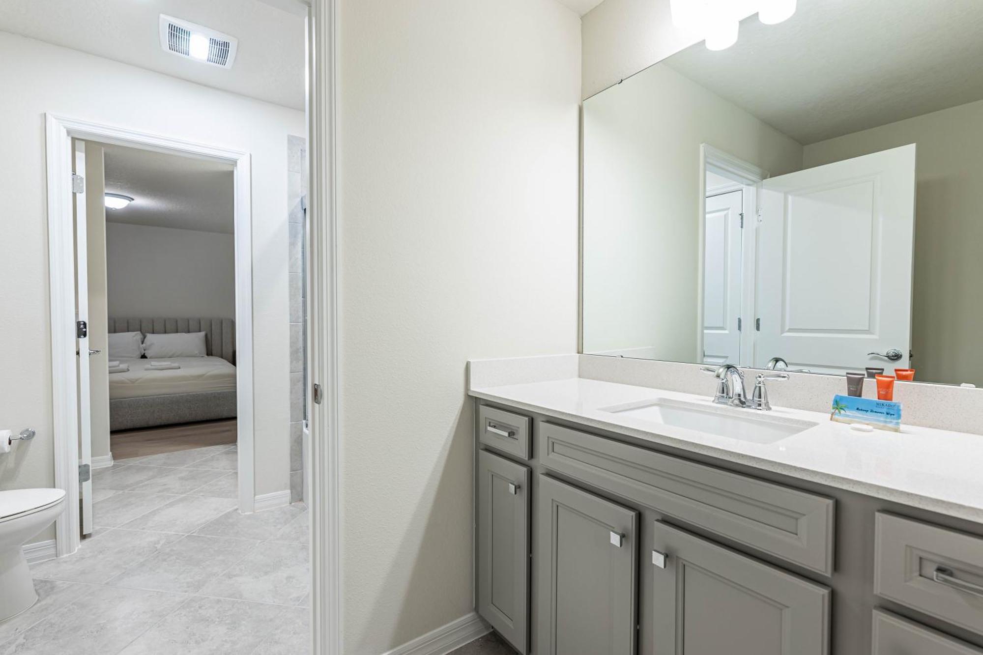 Spacious 8-bedroom In Clermont Orlando