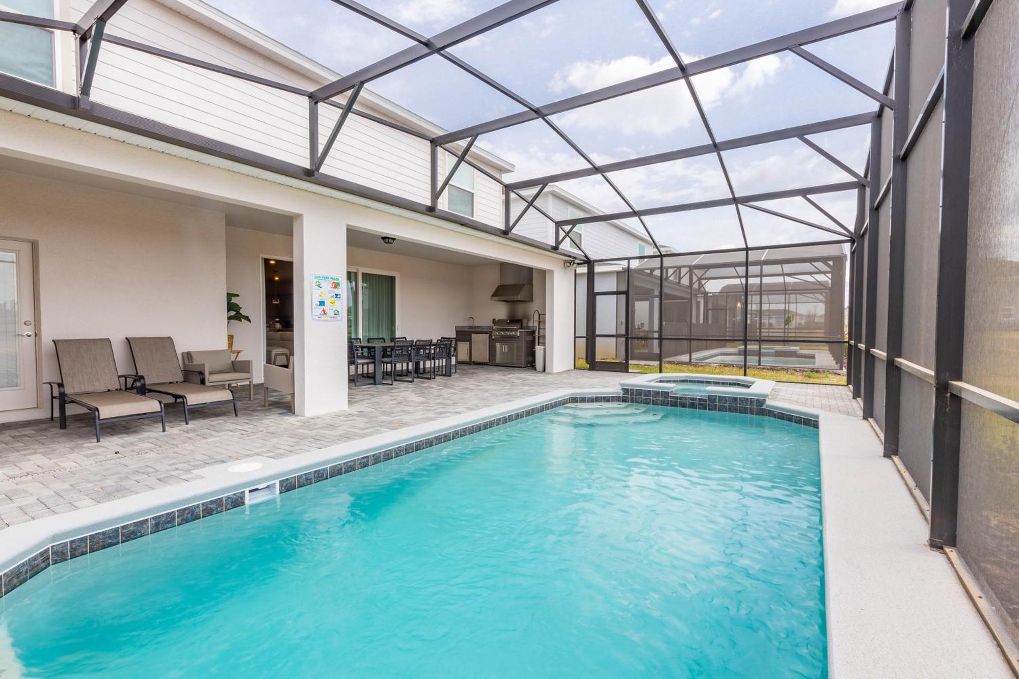 Spacious 8-bedroom In Clermont Holiday home