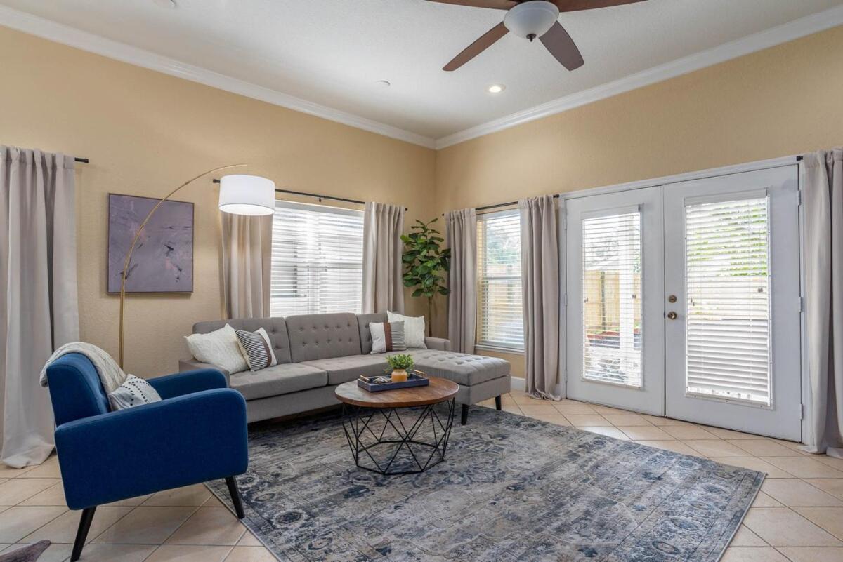 Modern Dt Home-king Size Bed-patios-long Stays-wifi * Orlando